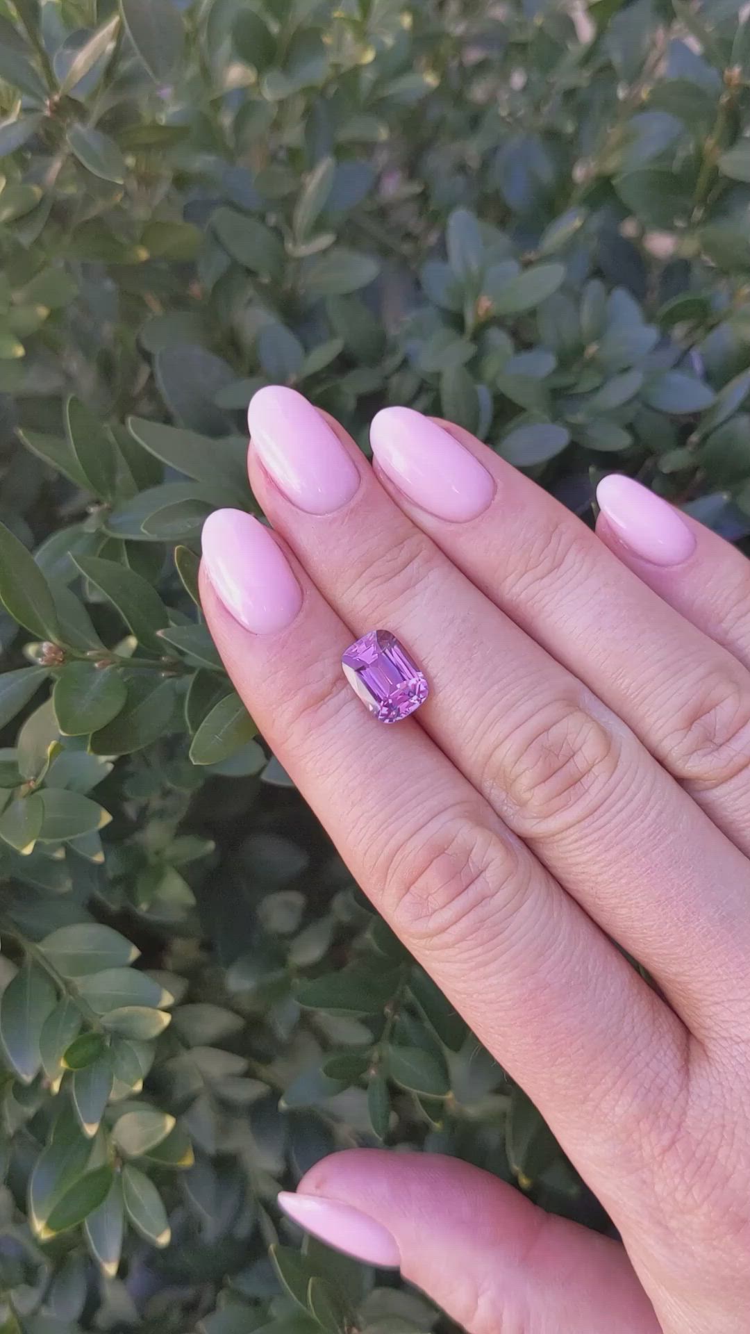 3.58 Ct. Pinkish Purple Sapphire from Ceylon (Sri Lanka) Size Video