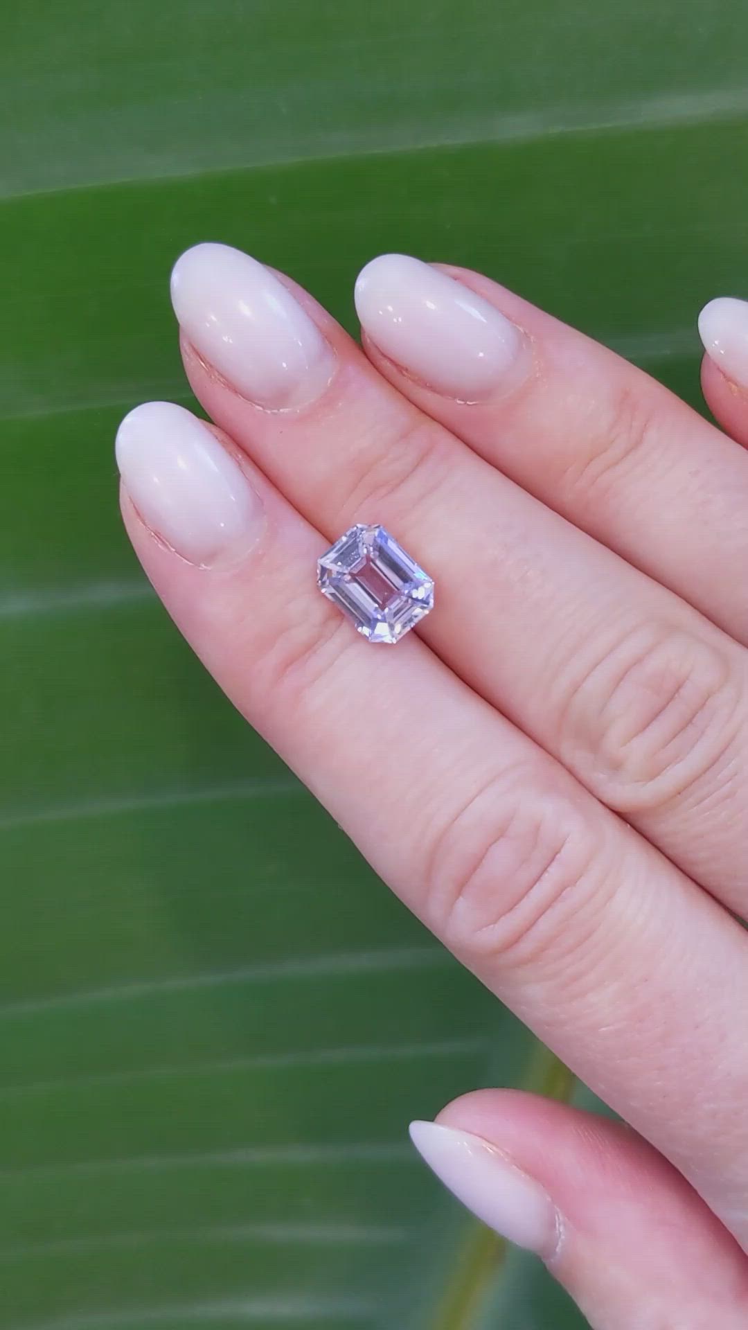 3.10 Ct. Purple Sapphire from Ceylon (Sri Lanka) Size Video