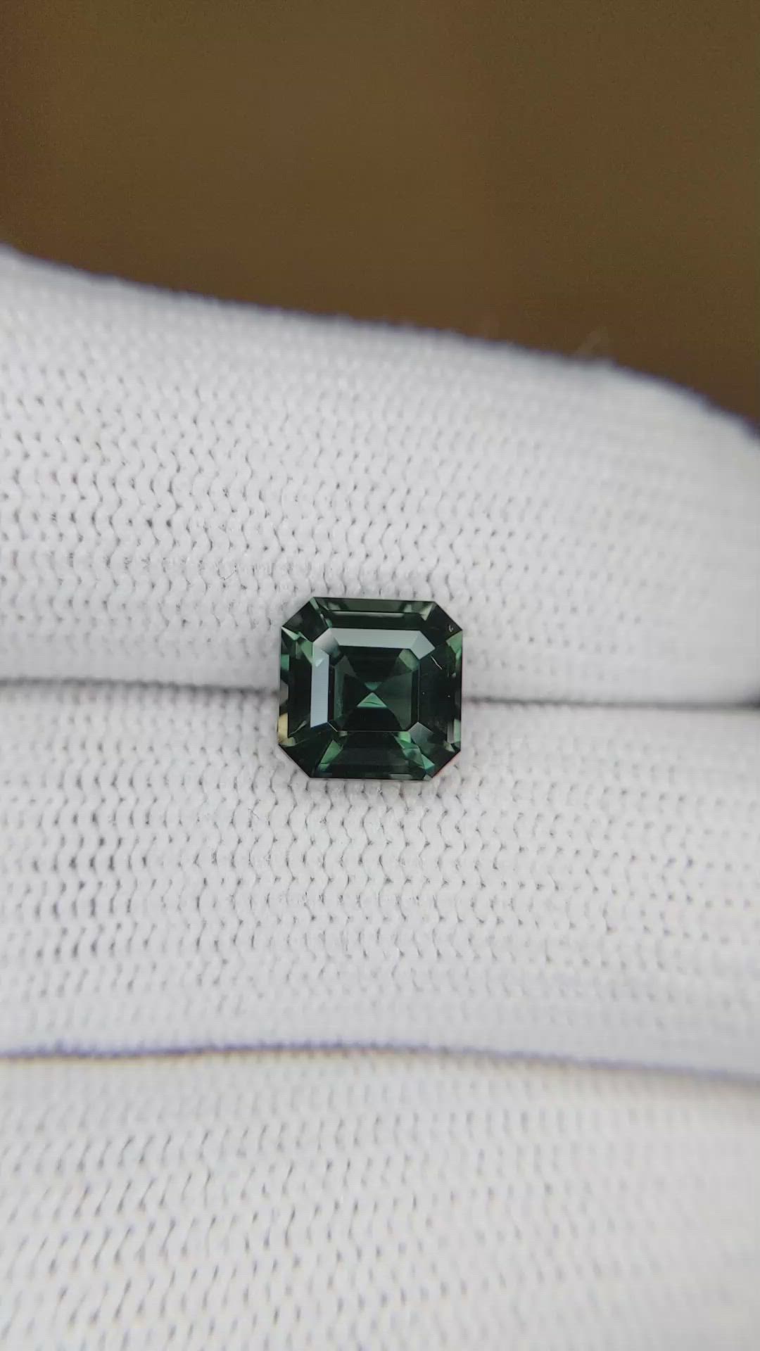 2.51 Ct. Green Sapphire from Ceylon (Sri Lanka) Size Video