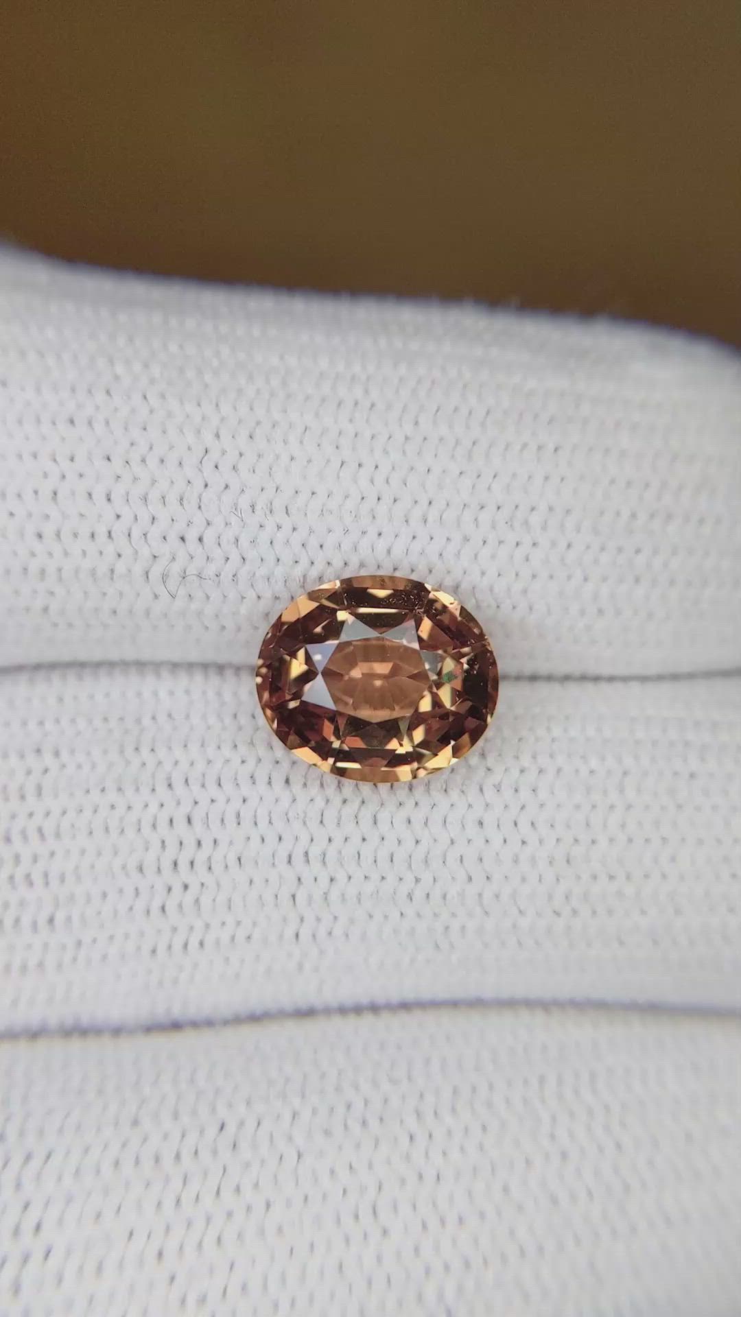 3.52 Ct. Orangish Brown Sapphire from Ceylon (Sri Lanka) Size Video