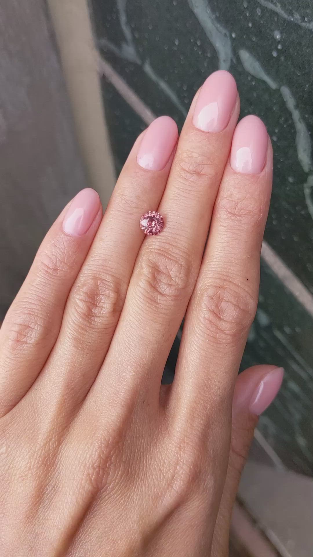 1.19 Ct. Padparadscha Sapphire from Ceylon (Sri Lanka) Size Video