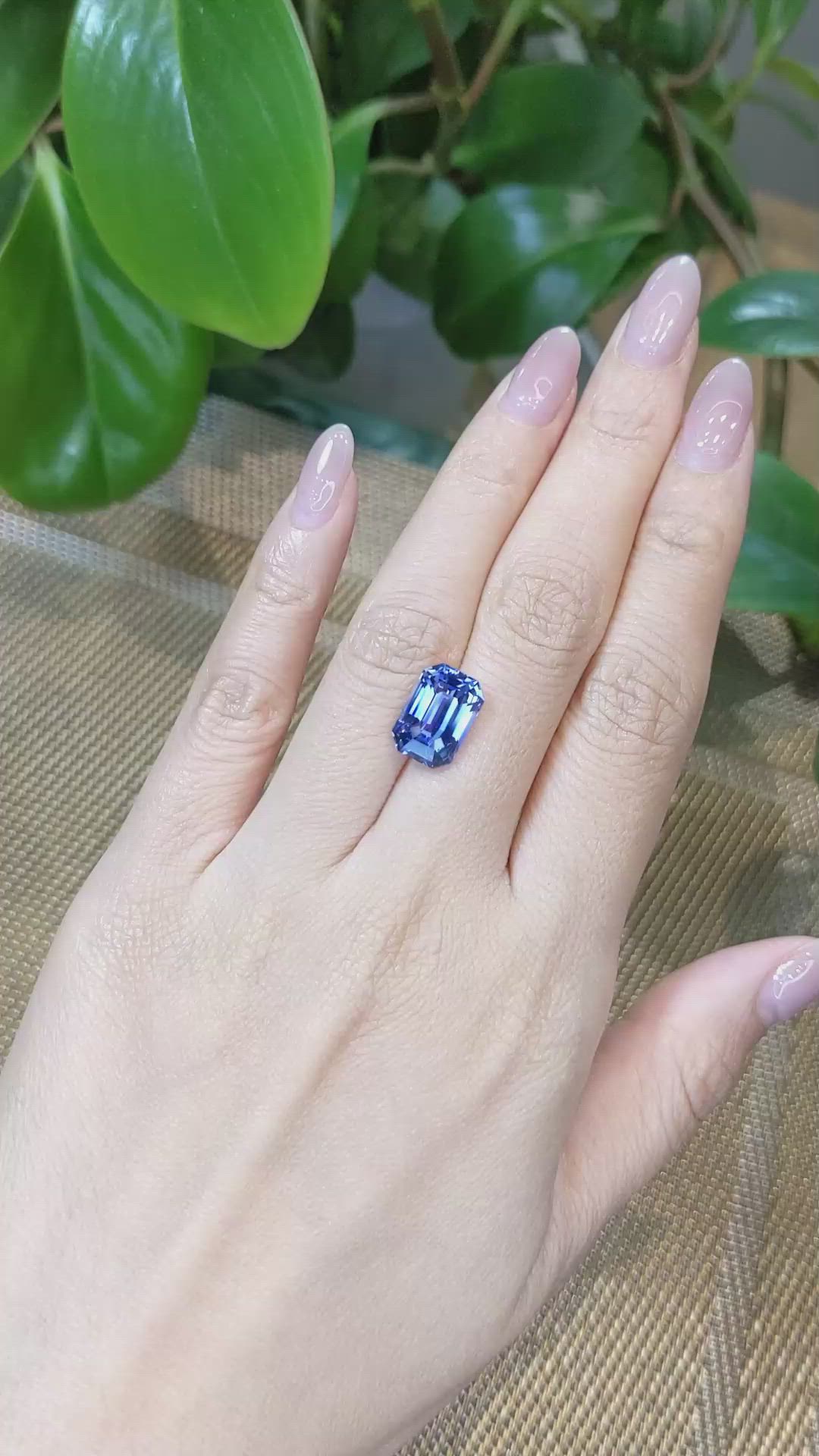 7.61 Ct. Blue Sapphire from Ceylon (Sri Lanka) Size Video