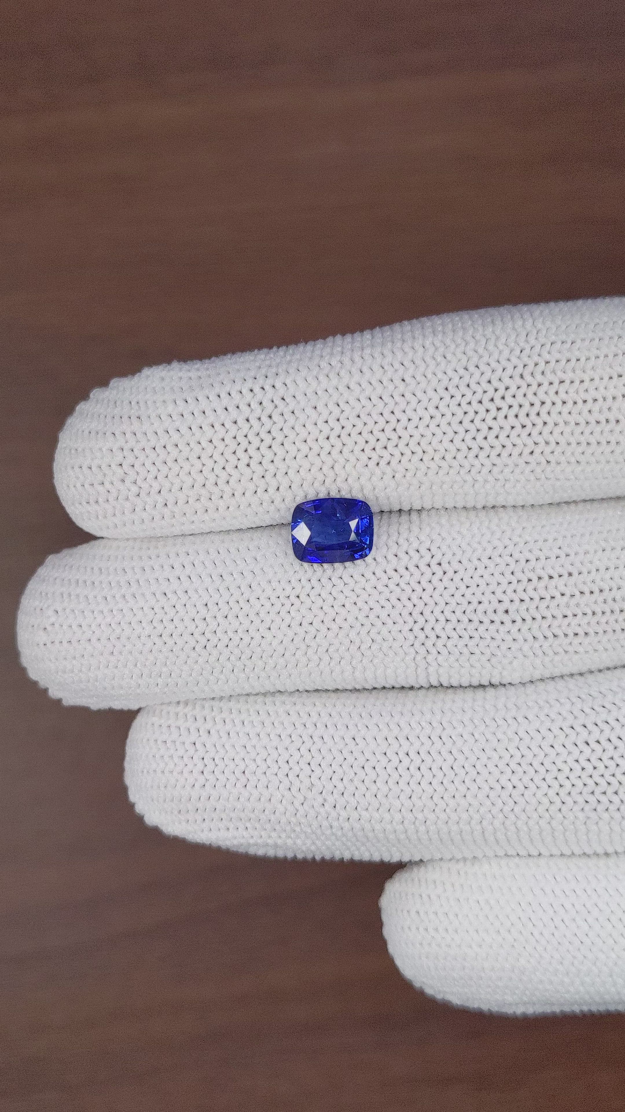 1.68 Ct. Blue Sapphire from Ceylon (Sri Lanka) Size Video