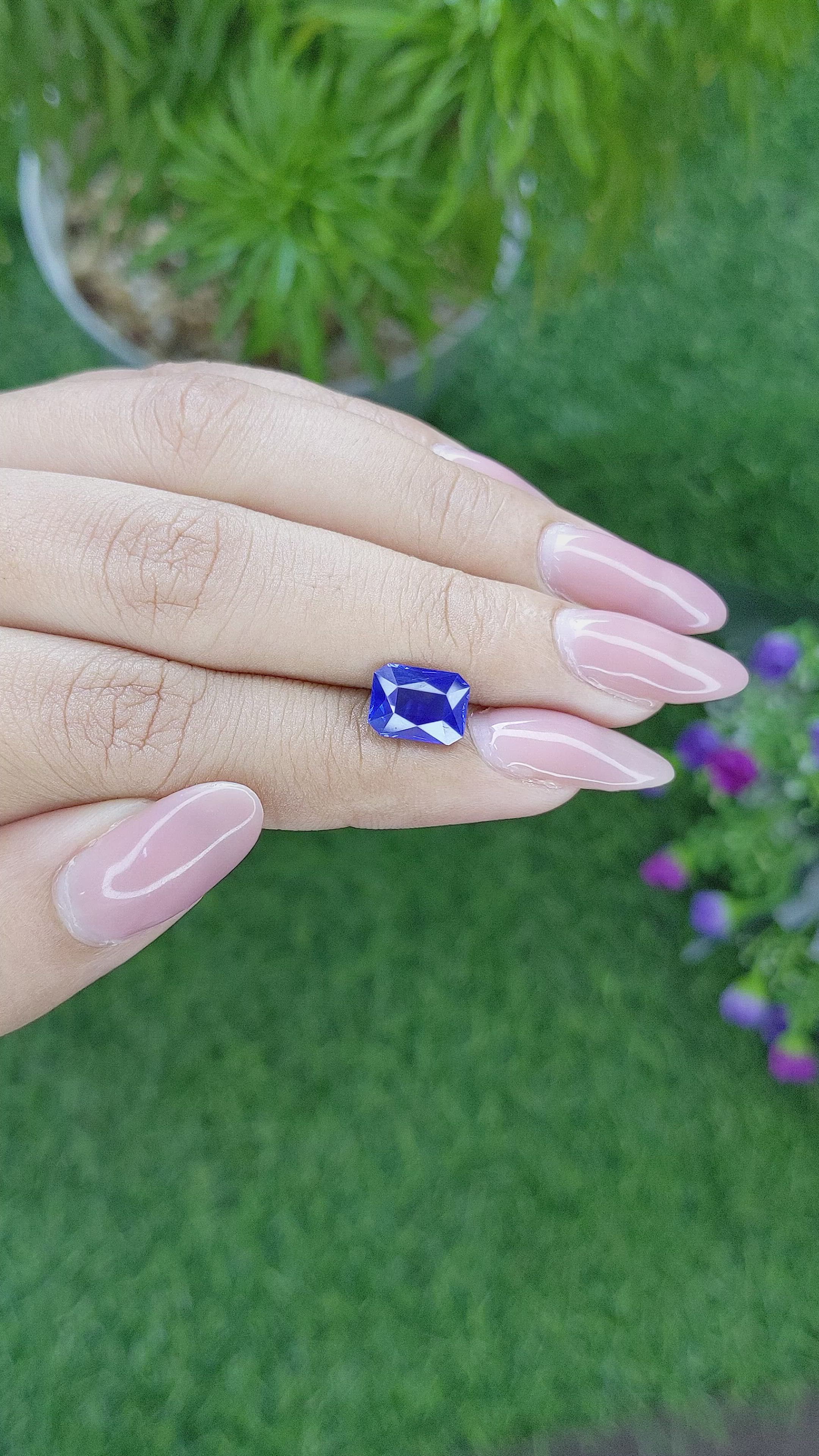 2.74 Ct. Blue Sapphire from Ceylon (Sri Lanka) Size Video