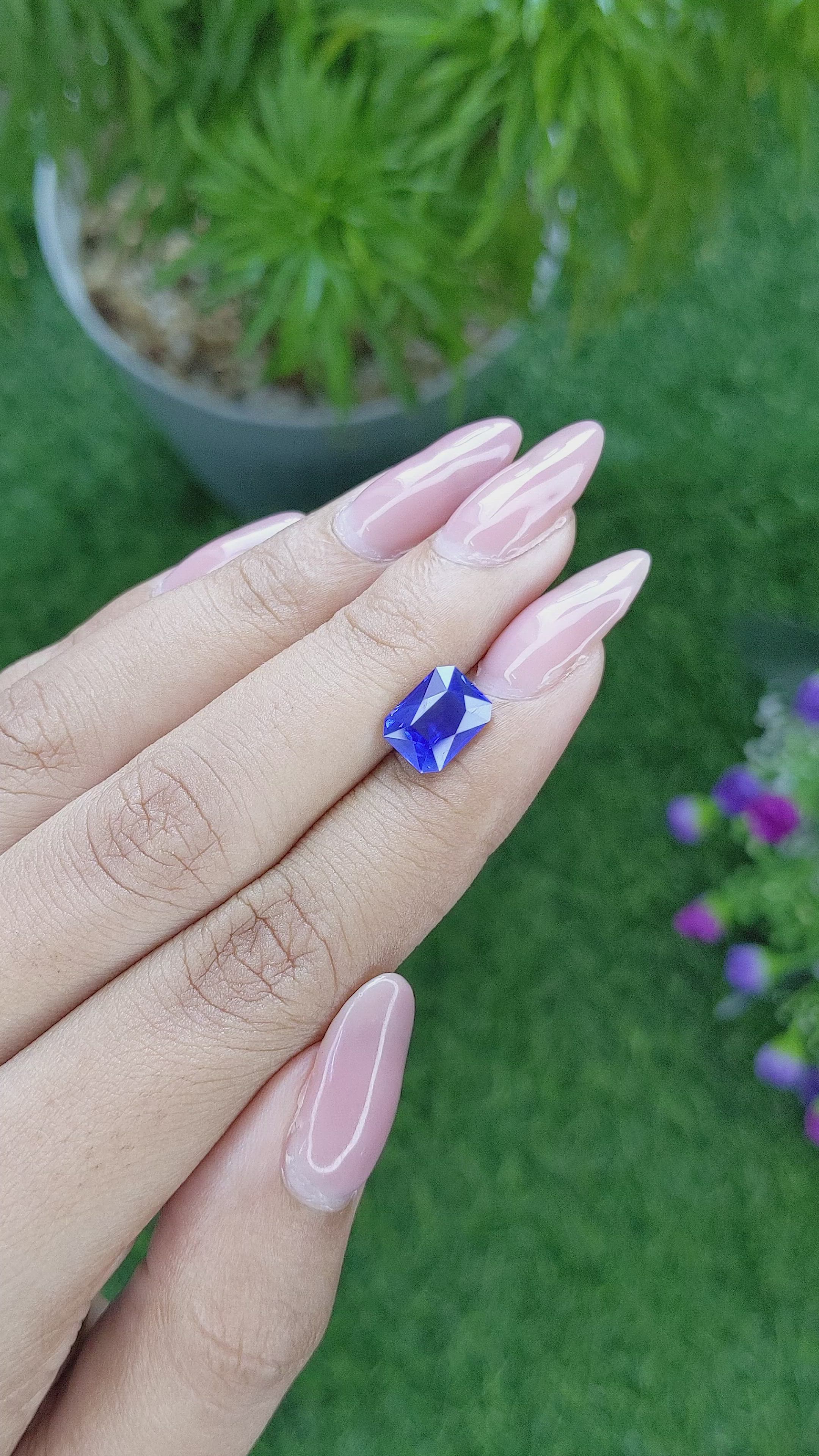 2.74 Ct. Blue Sapphire from Ceylon (Sri Lanka) Size Video