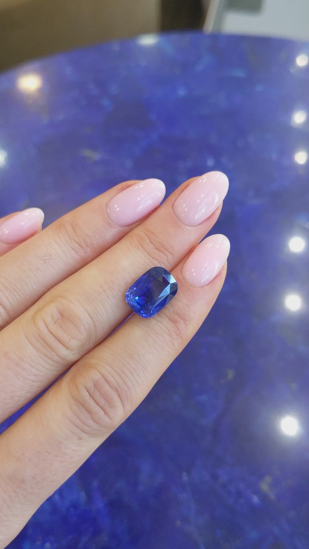 6.57 Ct. Blue Sapphire from Ceylon (Sri Lanka) Size Video