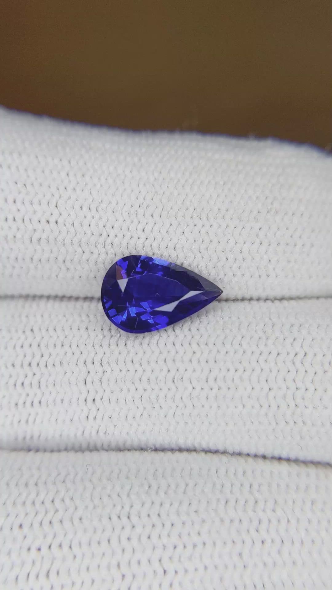 1.92 Ct. Blue Sapphire from Ceylon (Sri Lanka) Size Video