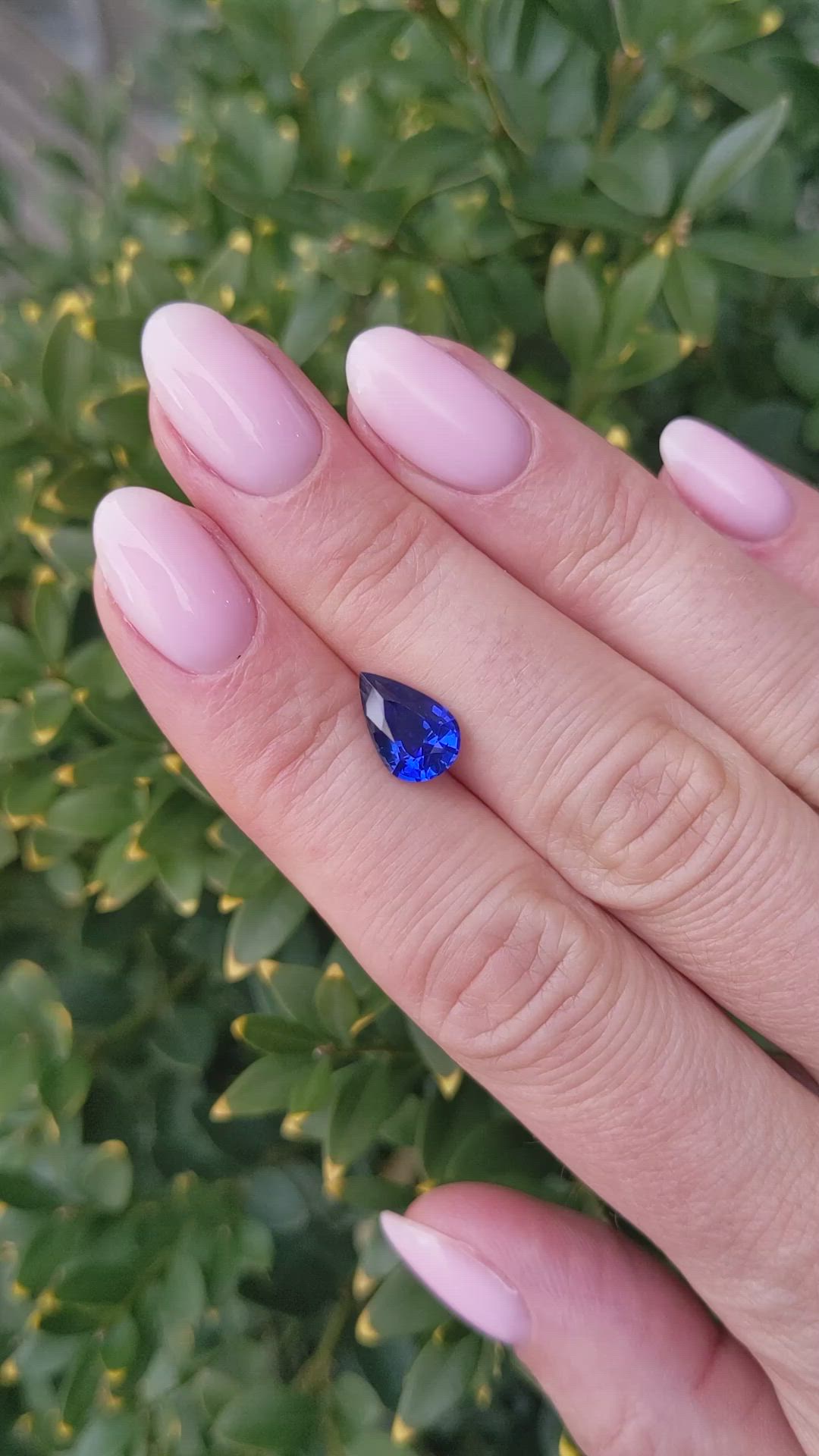 1.92 Ct. Blue Sapphire from Ceylon (Sri Lanka) Size Video
