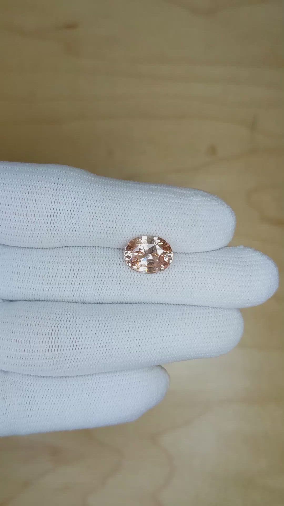 5.13 Ct. Padparadscha Sapphire from Ceylon (Sri Lanka) Size Video