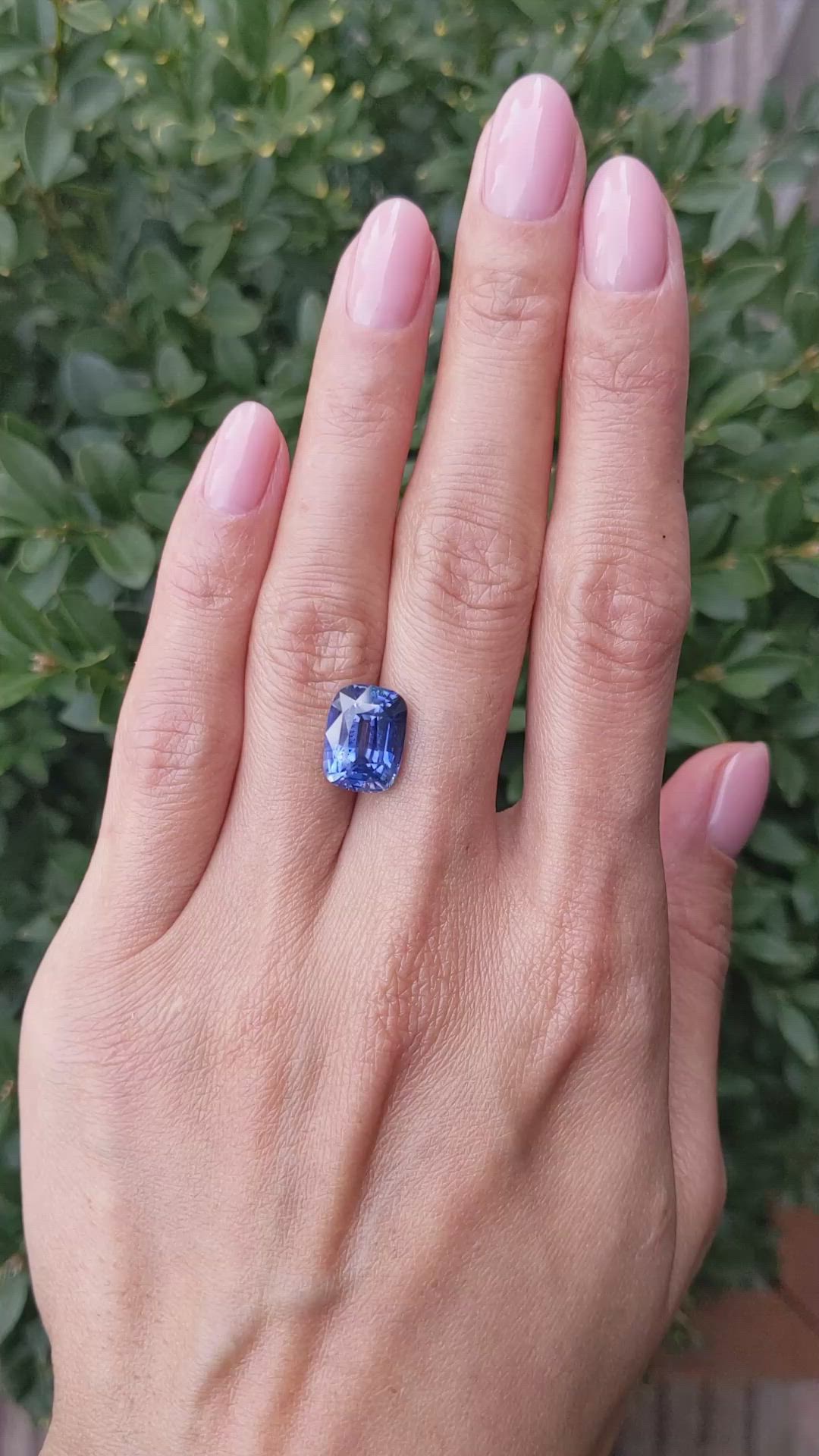7.05 Ct. Blue Sapphire from Ceylon (Sri Lanka) Size Video