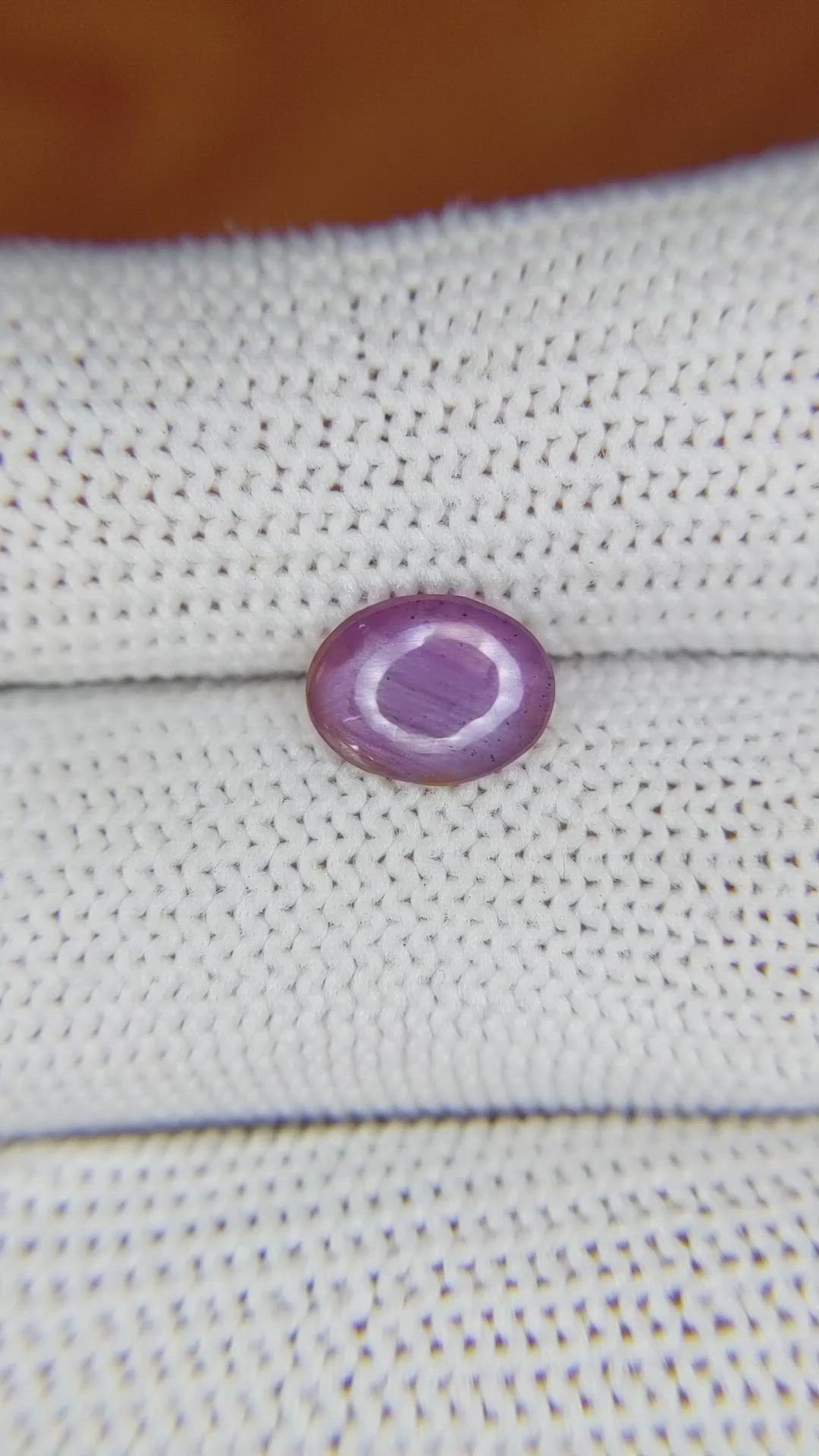1.51 Ct. Pinkish Purple Star Sapphire from Ceylon (Sri Lanka) Size Video