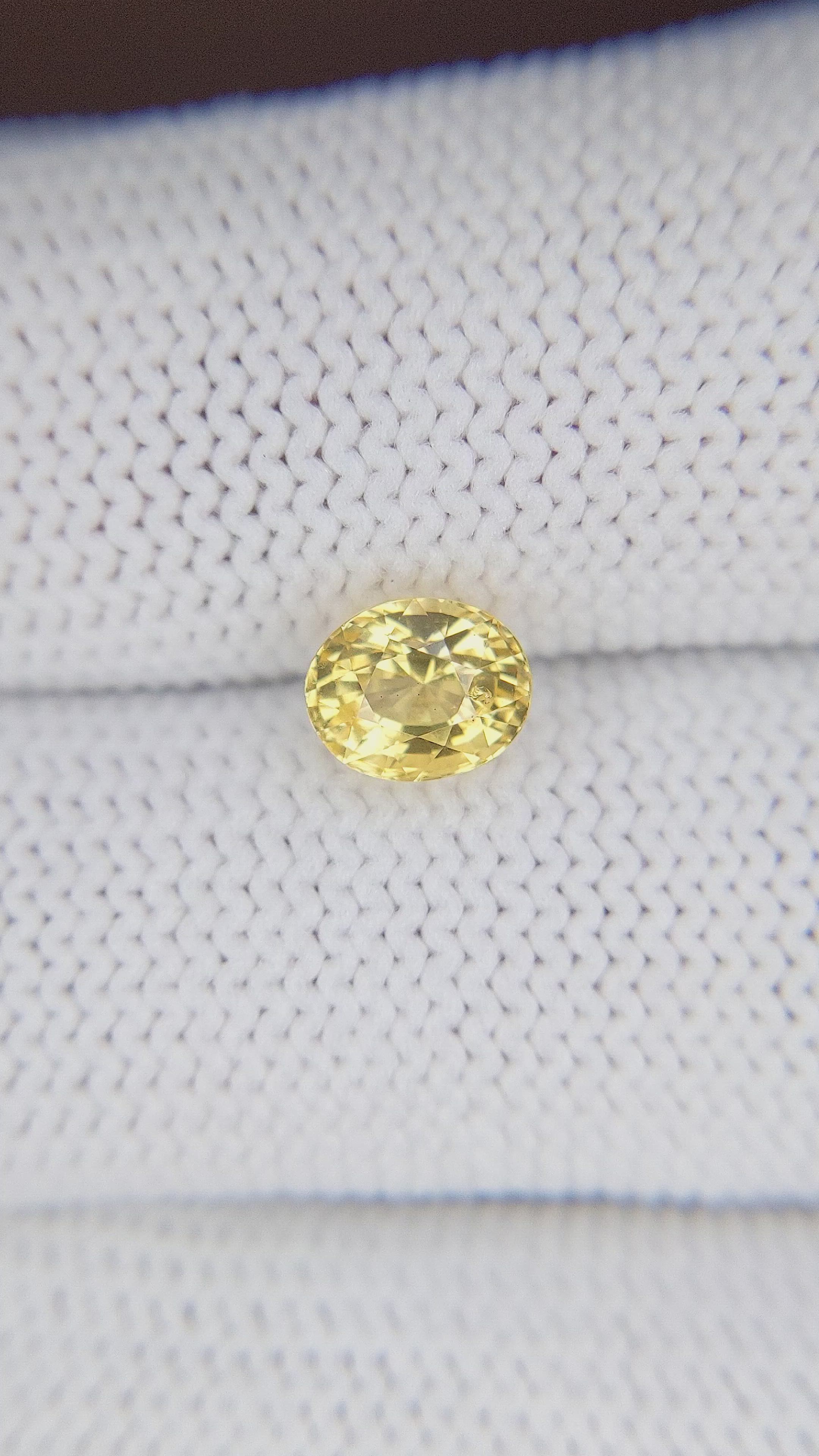 1.54 Ct. Yellow Sapphire from Ceylon (Sri Lanka) Size Video