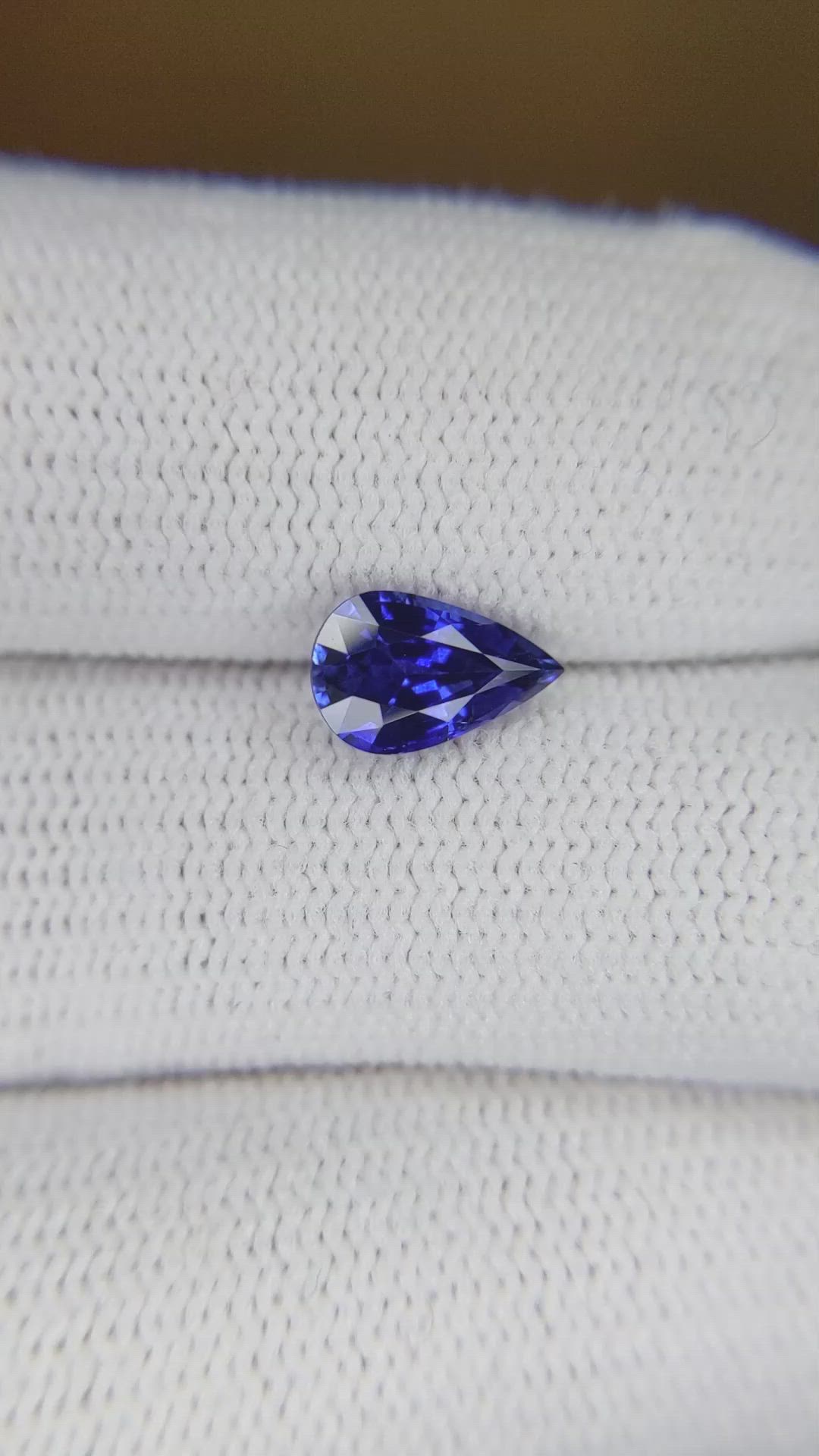 1.12 Ct. Blue Sapphire from Ceylon (Sri Lanka) Size Video