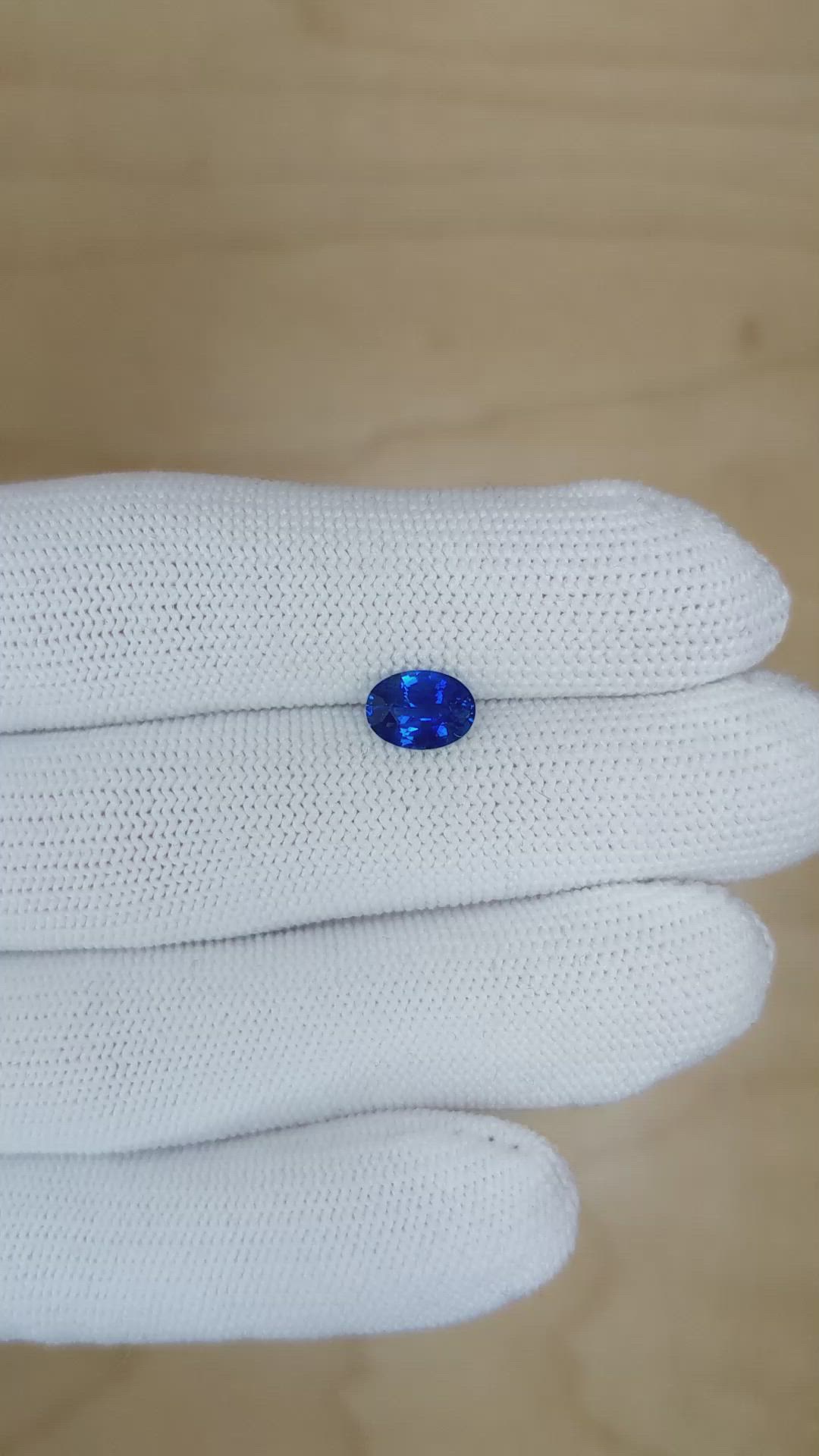 1.44 Ct. Blue Sapphire from Ceylon (Sri Lanka) Size Video