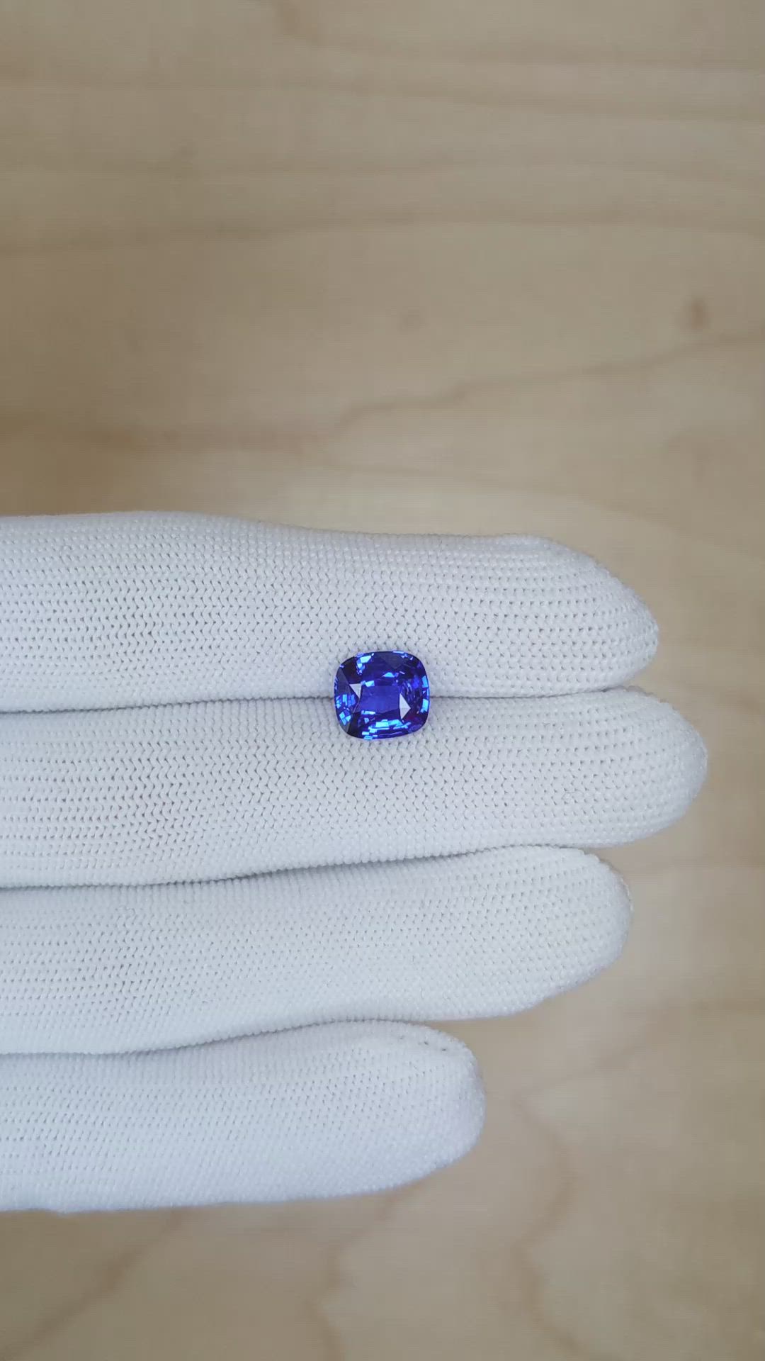 3.04 Ct. Blue Sapphire from Ceylon (Sri Lanka) Size Video