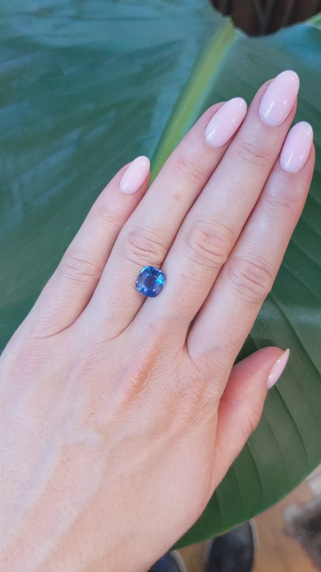 3.04 Ct. Blue Sapphire from Ceylon (Sri Lanka) Size Video