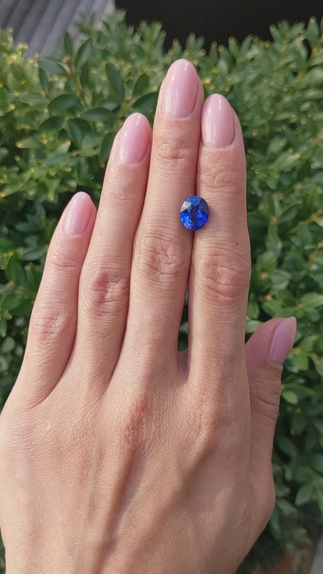 4.01 Ct. Blue Sapphire from Ceylon (Sri Lanka) Size Video