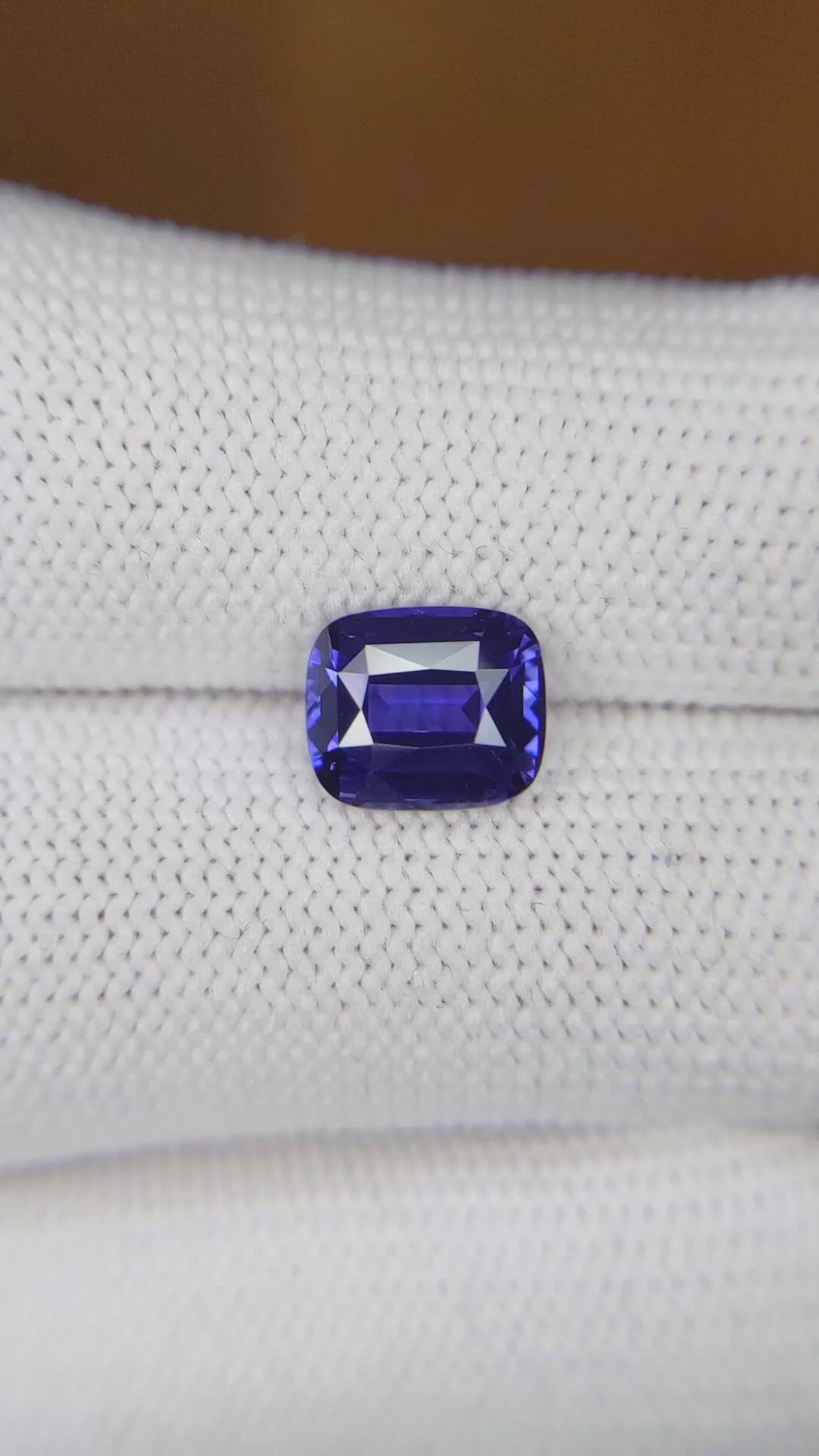 3.00 Ct. Color Change Sapphire from Ceylon (Sri Lanka) Size Video