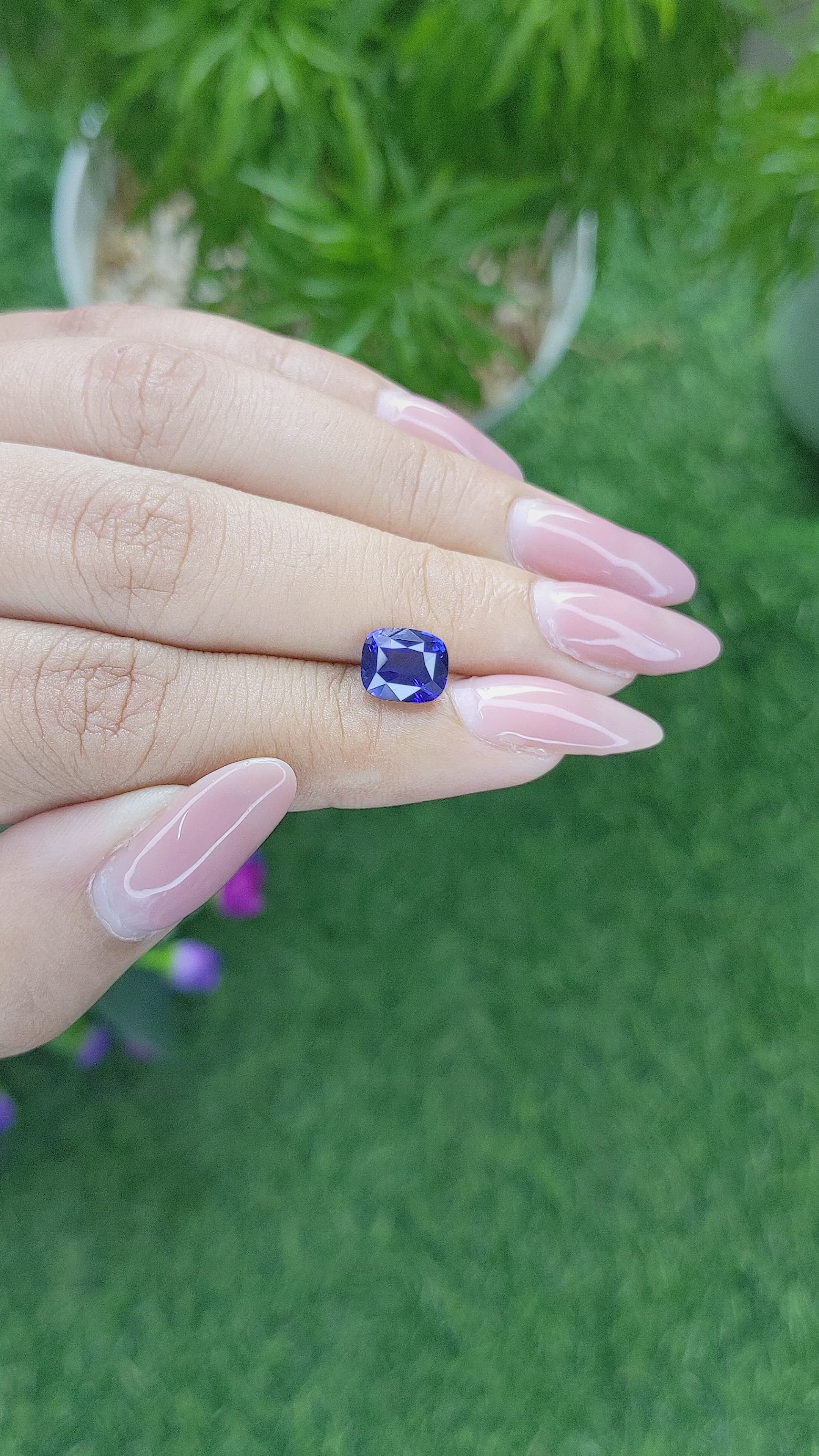 2.55 Ct. Blue Sapphire from Ceylon (Sri Lanka) Size Video