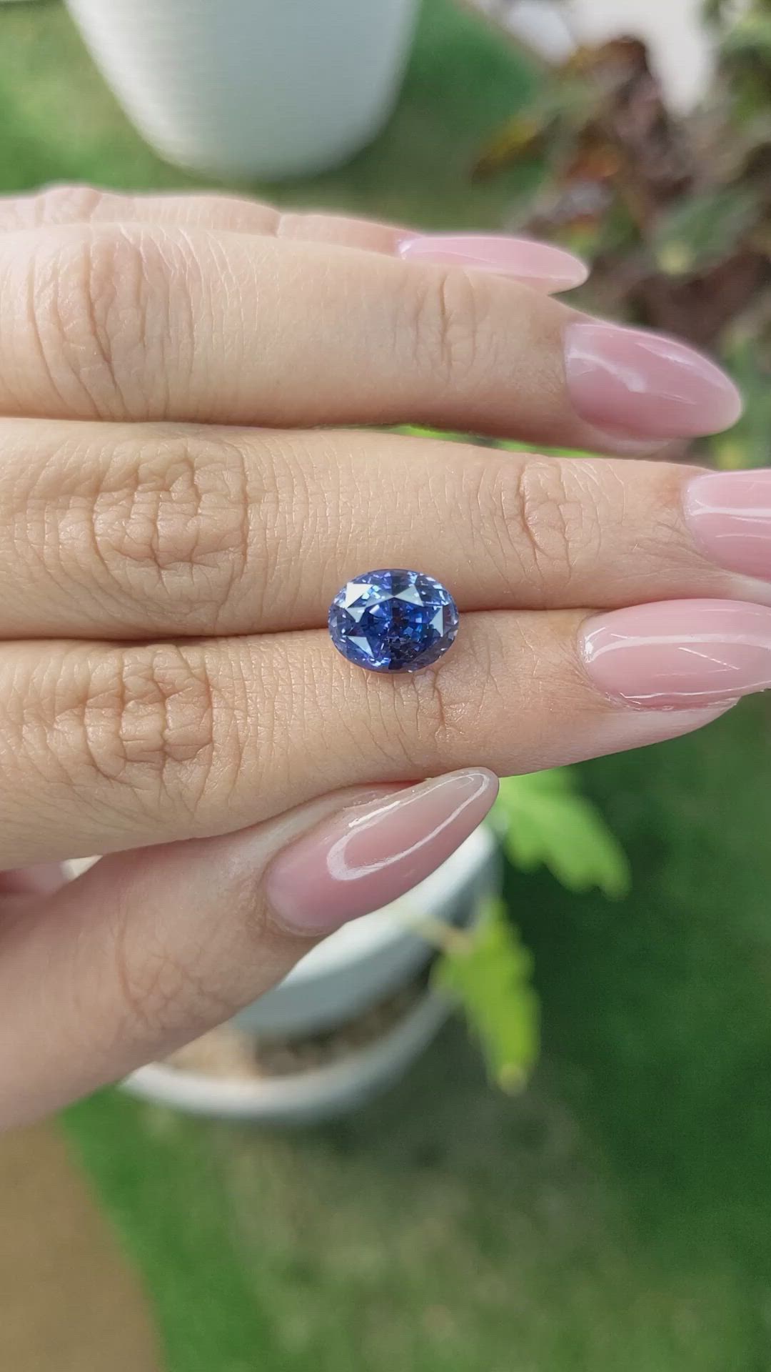 3.72 Ct. Blue Sapphire from Ceylon (Sri Lanka) Size Video
