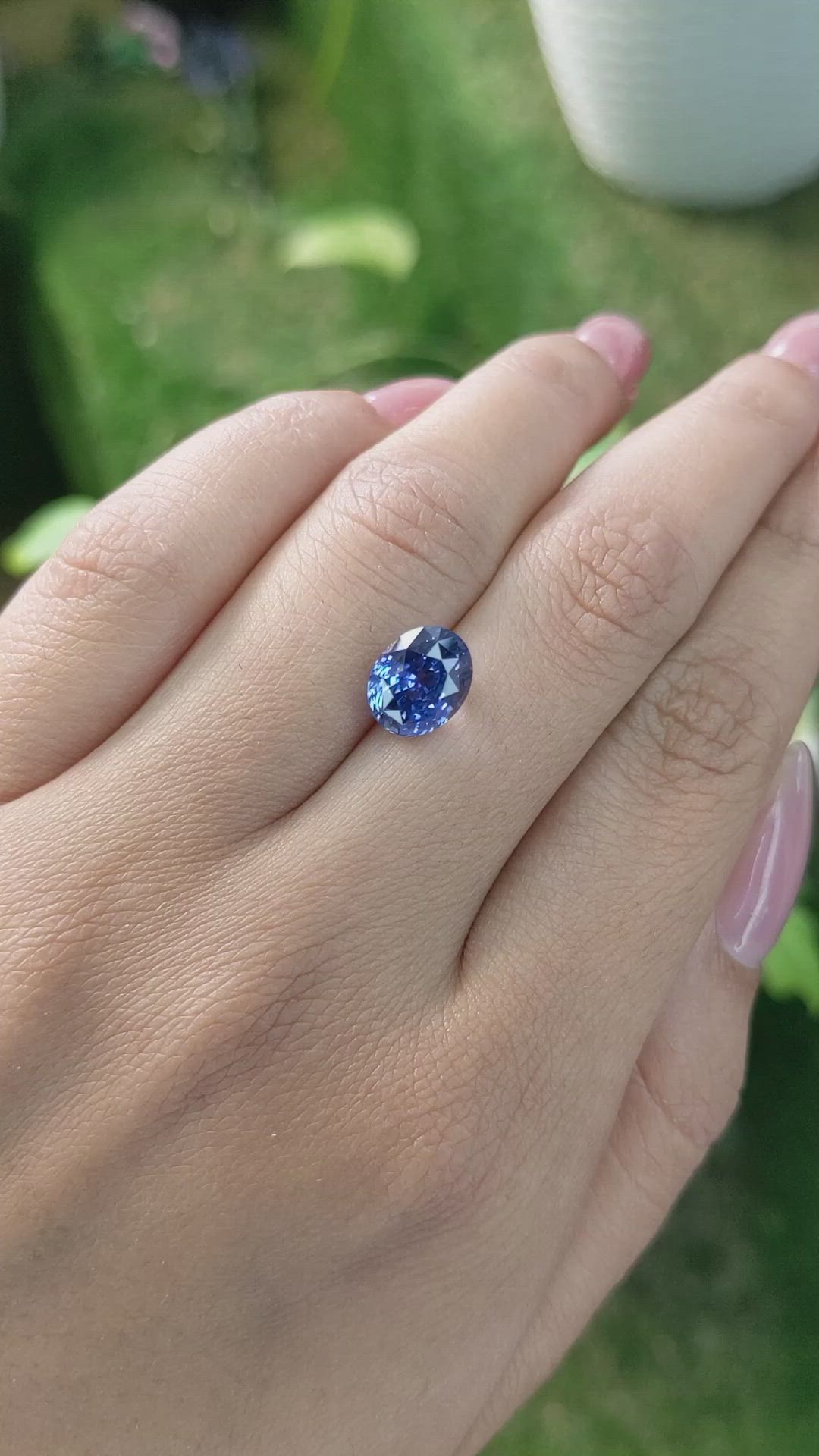 3.72 Ct. Blue Sapphire from Ceylon (Sri Lanka) Size Video