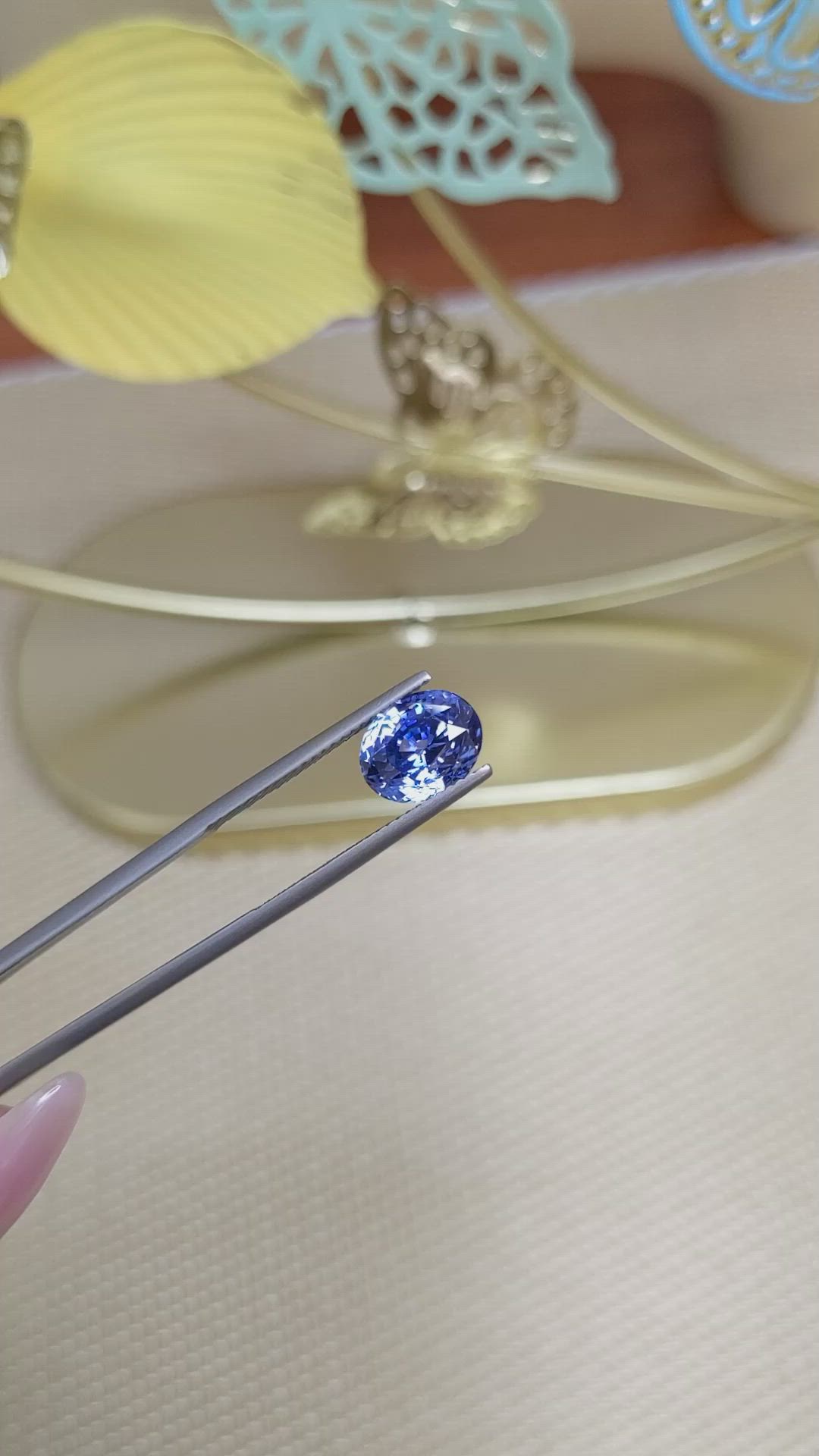 3.72 Ct. Blue Sapphire from Ceylon (Sri Lanka) Size Video