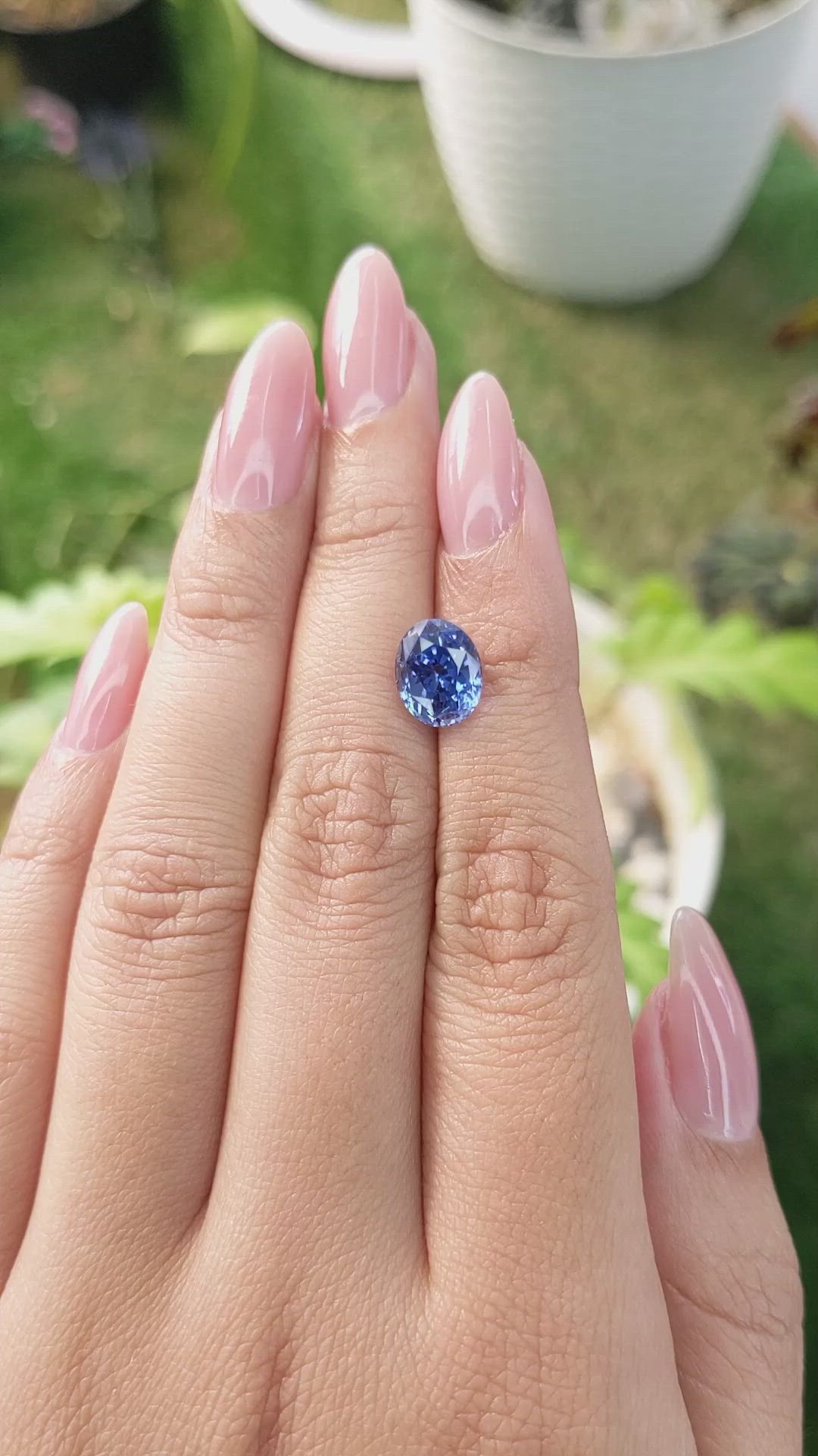 3.72 Ct. Blue Sapphire from Ceylon (Sri Lanka) Size Video