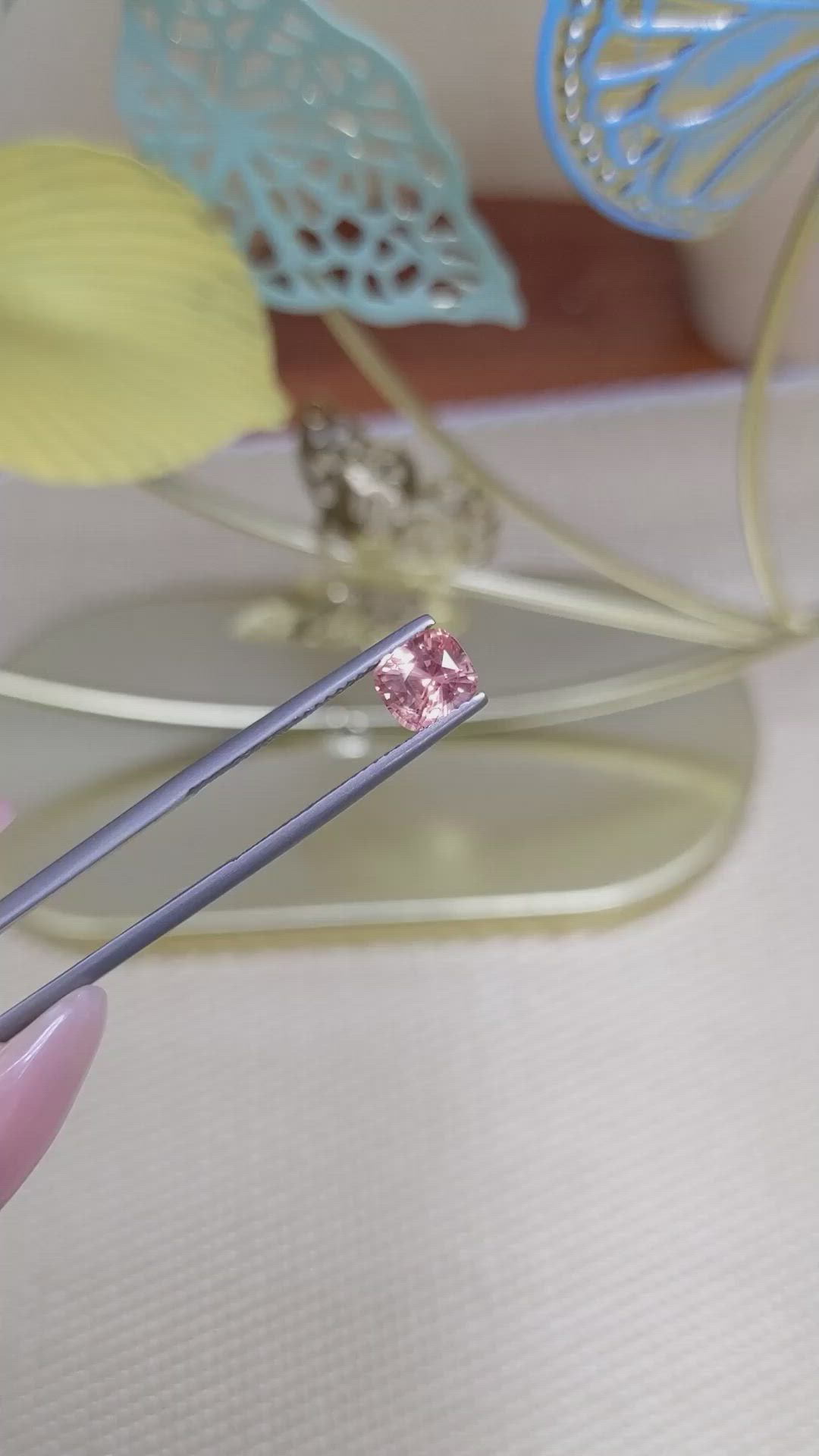 1.53 Ct. Padparadscha Sapphire from Ceylon (Sri Lanka) Size Video