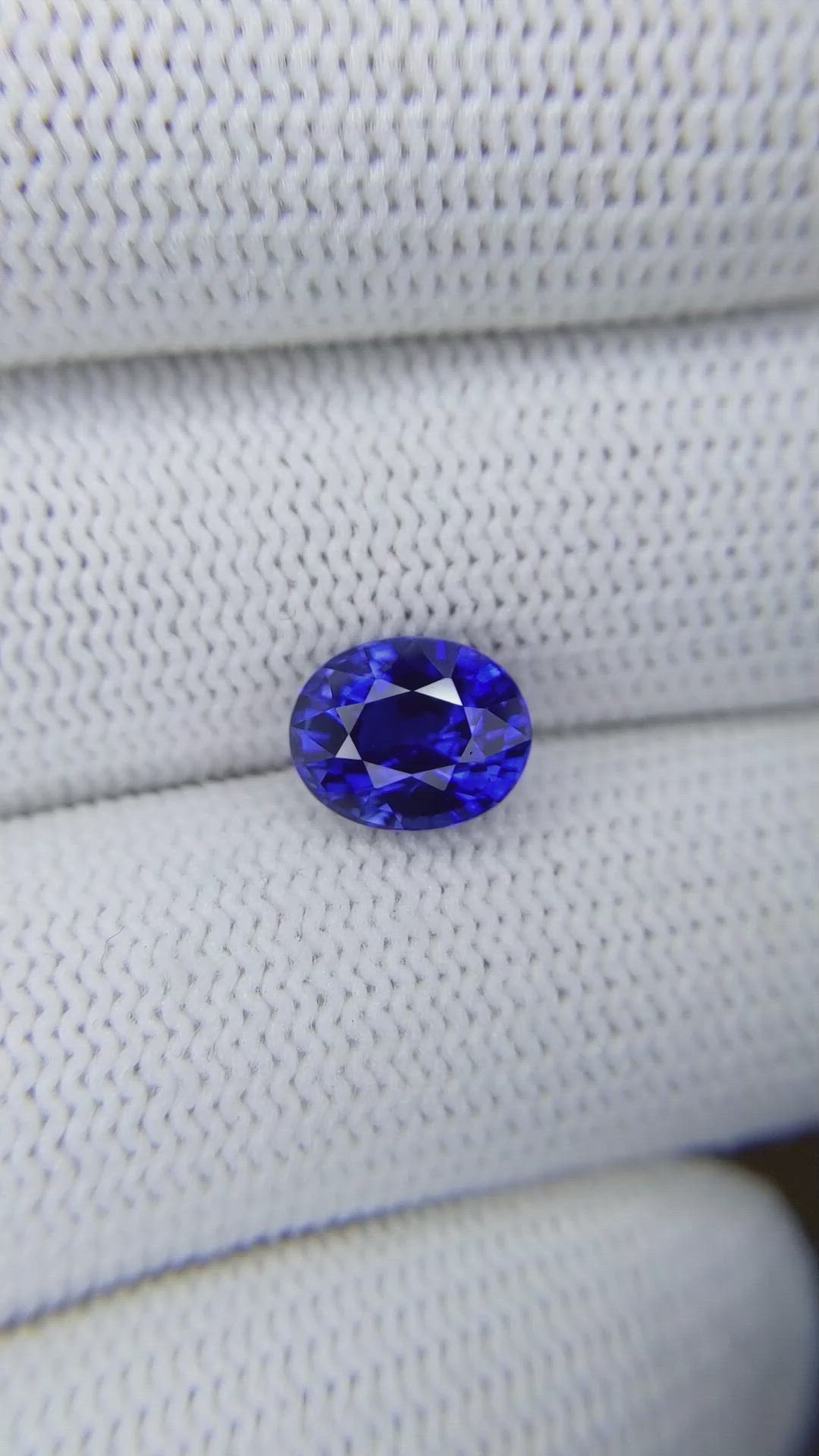 3.00 Ct. Blue Sapphire from Ceylon (Sri Lanka) Size Video