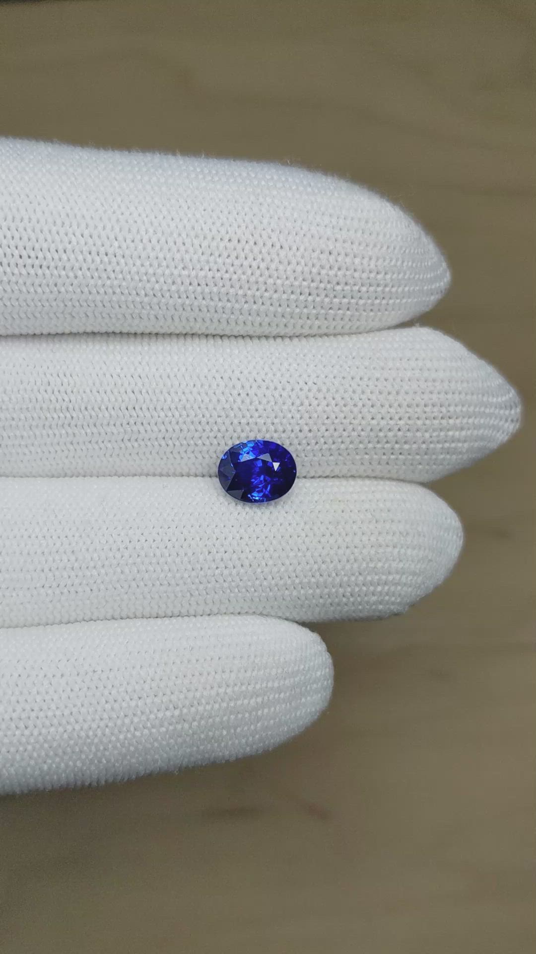 3.00 Ct. Blue Sapphire from Ceylon (Sri Lanka) Size Video