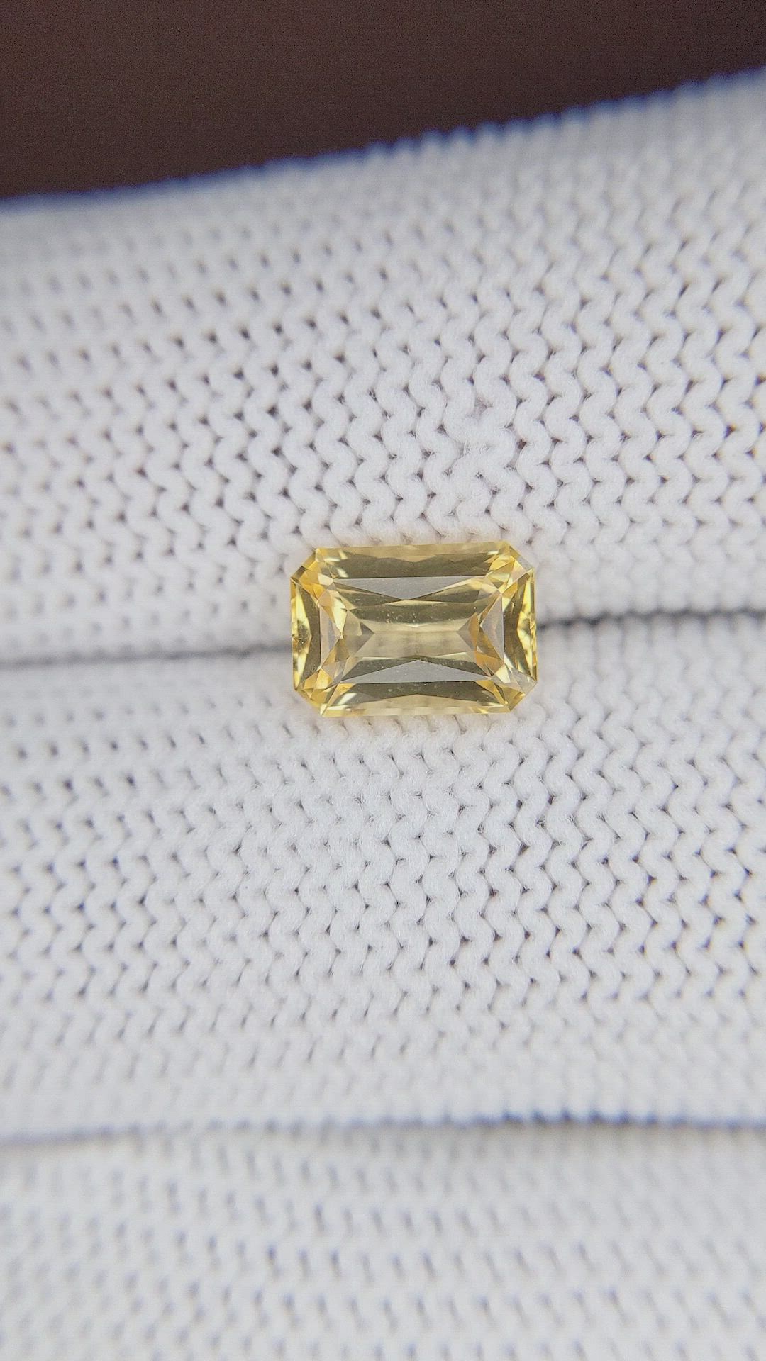 2.10 Ct. Orangish Yellow Sapphire from Ceylon (Sri Lanka) Size Video