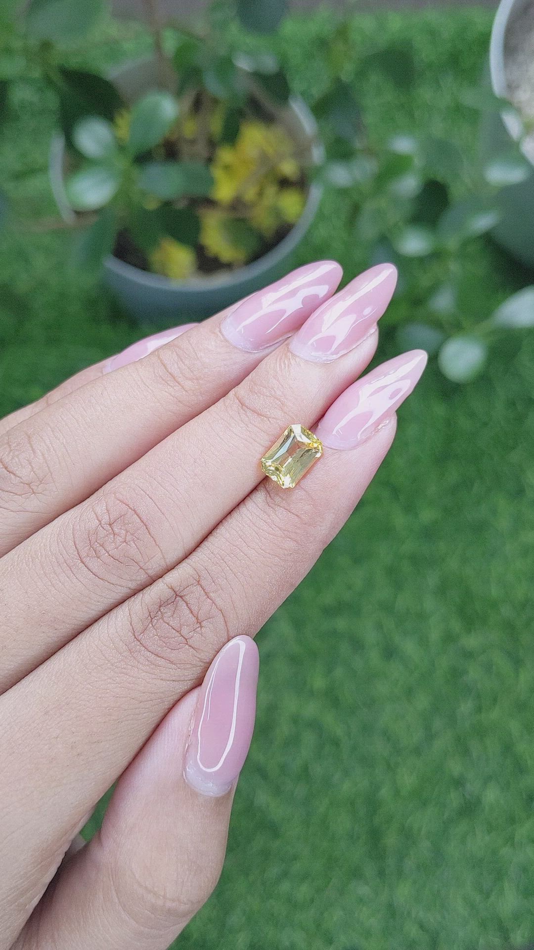 2.10 Ct. Orangish Yellow Sapphire from Ceylon (Sri Lanka) Size Video