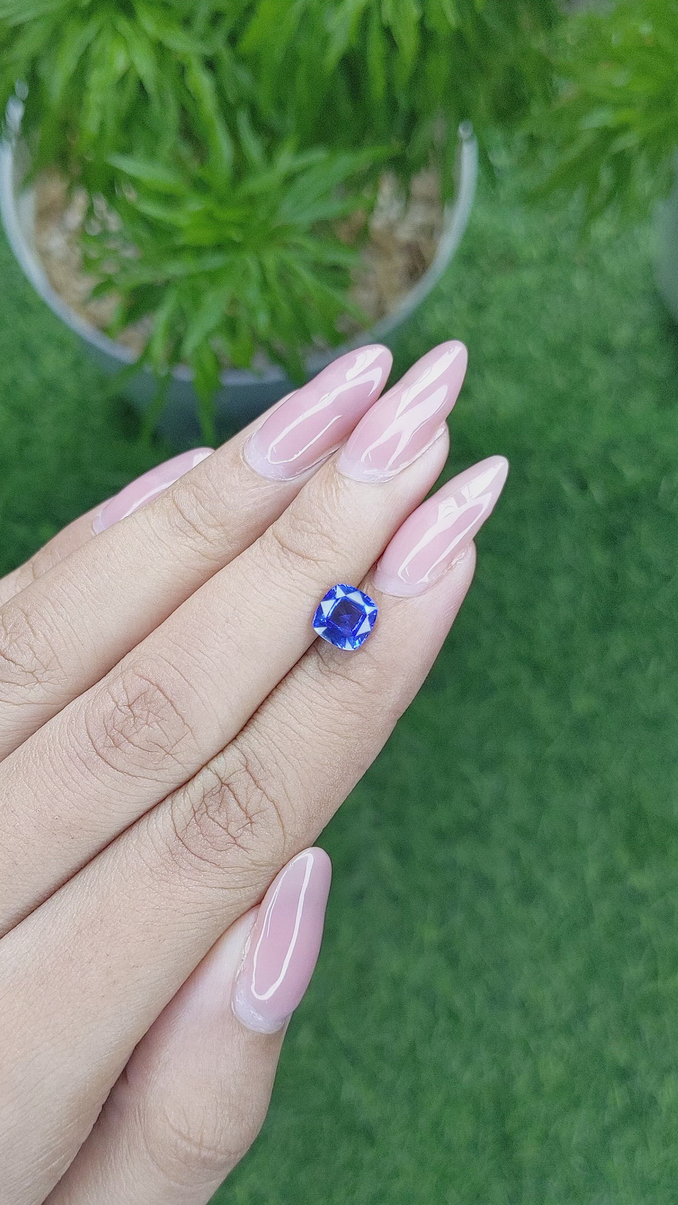 1.52 Ct. Blue Sapphire from Ceylon (Sri Lanka) Size Video