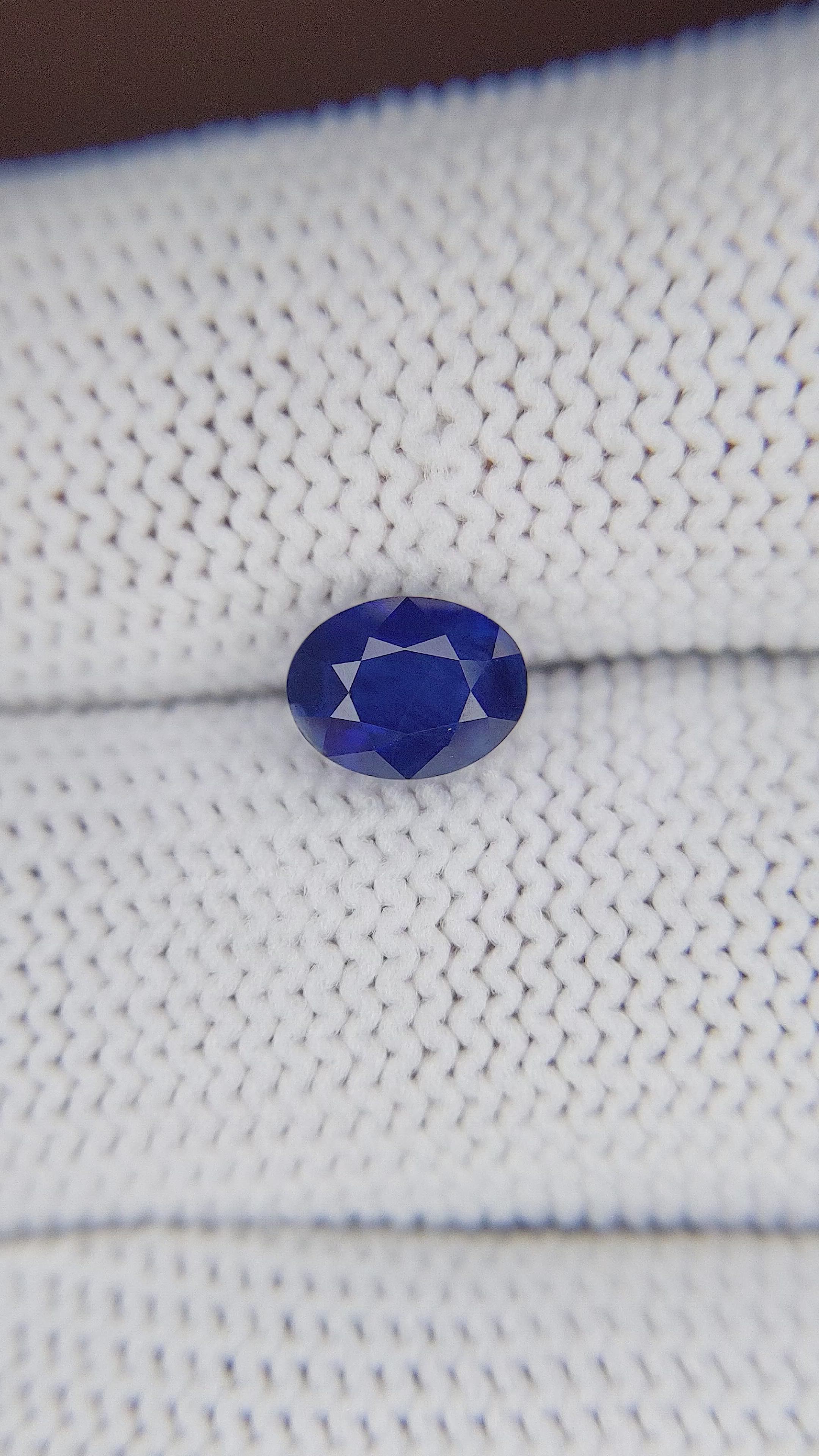 1.55 Ct. Blue Sapphire from Ceylon (Sri Lanka) Size Video