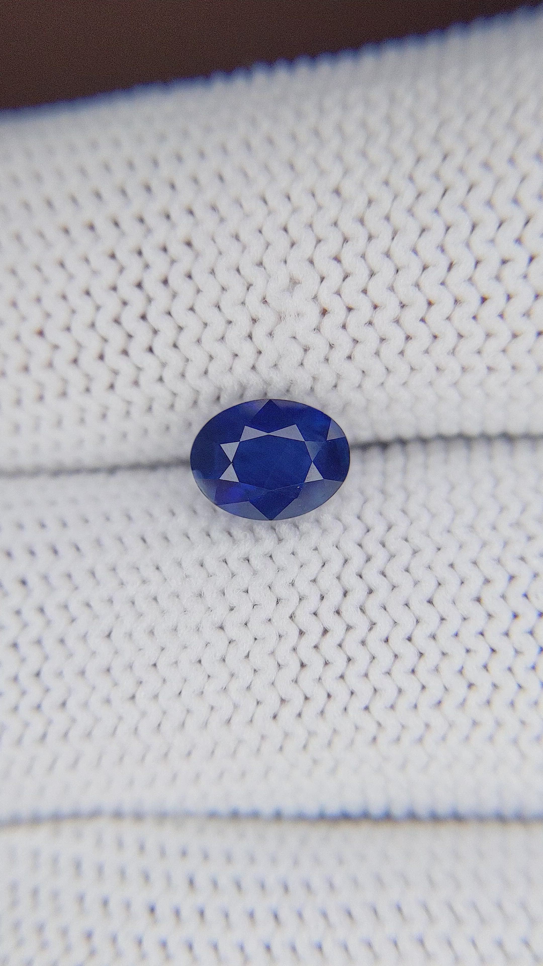1.55 Ct. Blue Sapphire from Ceylon (Sri Lanka) Size Video