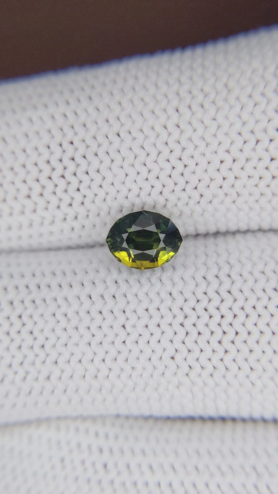 1.56 Ct. Bi Color Sapphire from Australia Size Video