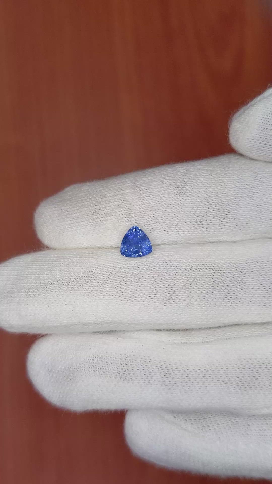 0.86 Ct. Blue Sapphire from Ceylon (Sri Lanka) Size Video