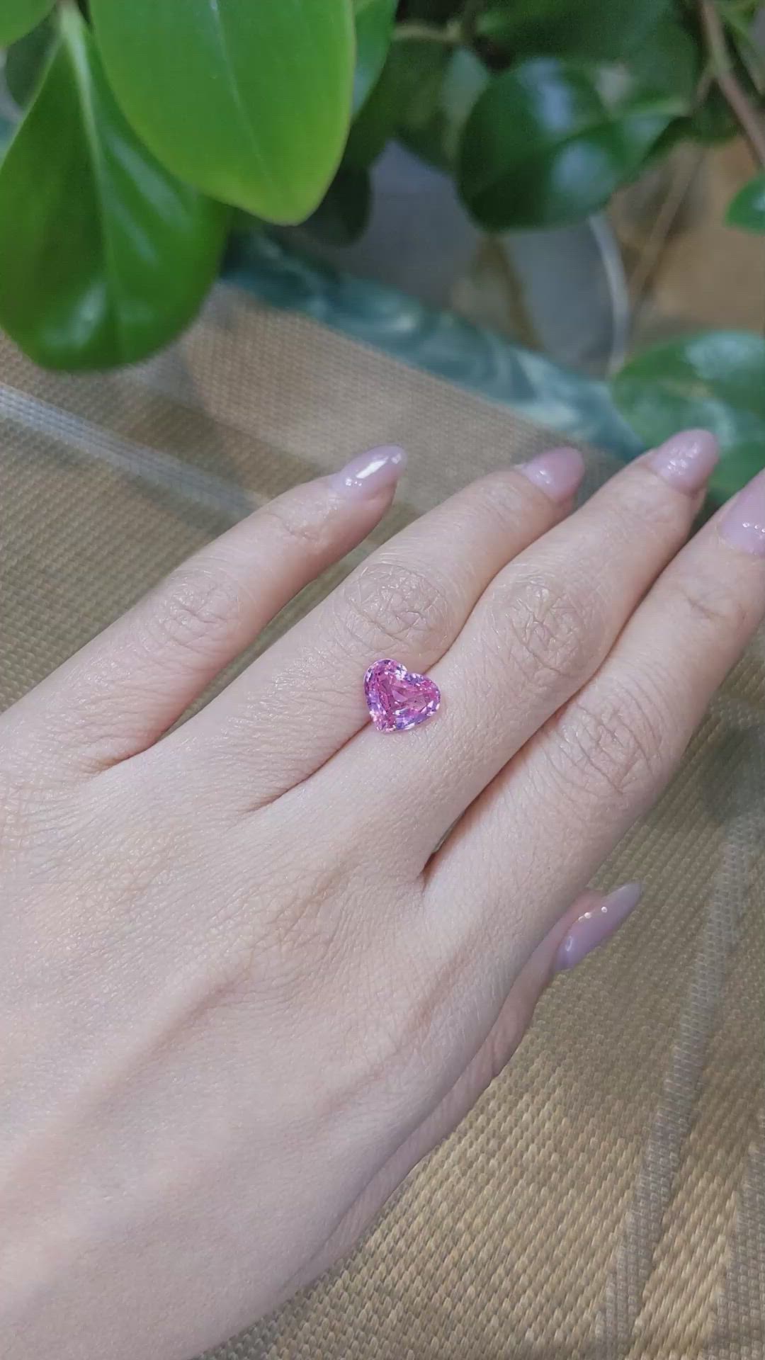 2.72 Ct. Pink Sapphire from Ceylon (Sri Lanka) Size Video
