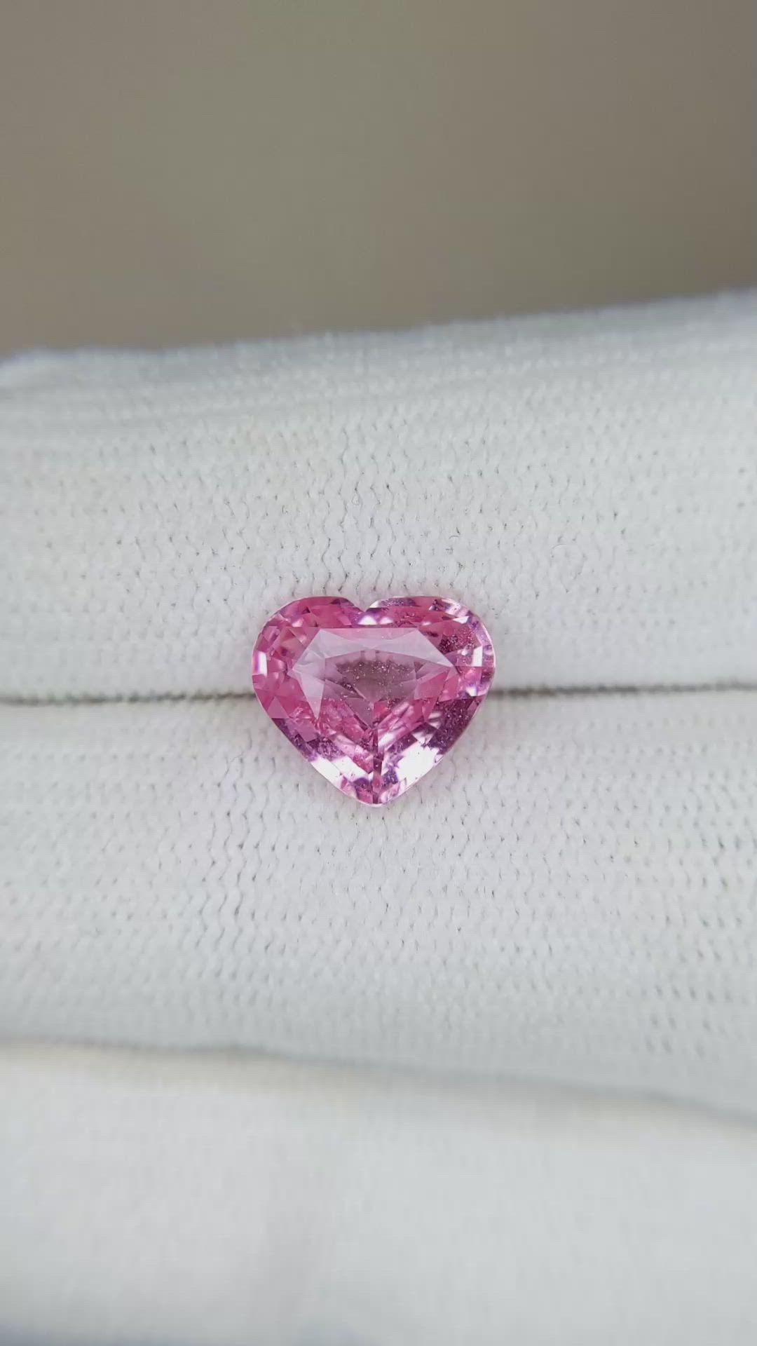 2.72 Ct. Pink Sapphire from Ceylon (Sri Lanka) Size Video