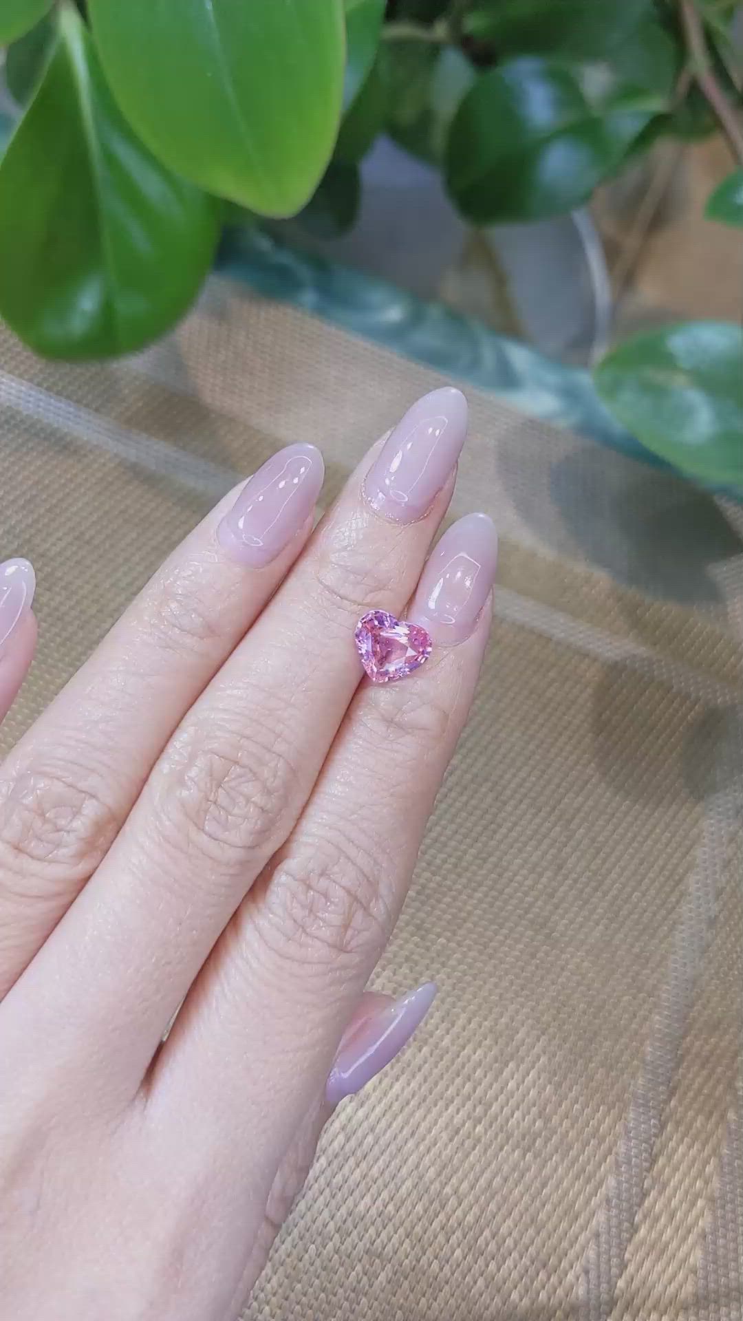 2.72 Ct. Pink Sapphire from Ceylon (Sri Lanka) Size Video