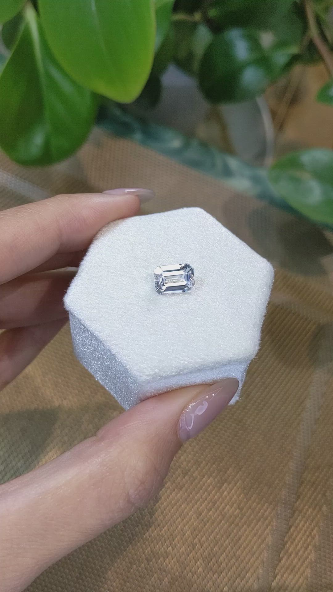 3.05 Ct. White Sapphire from Ceylon (Sri Lanka) Size Video