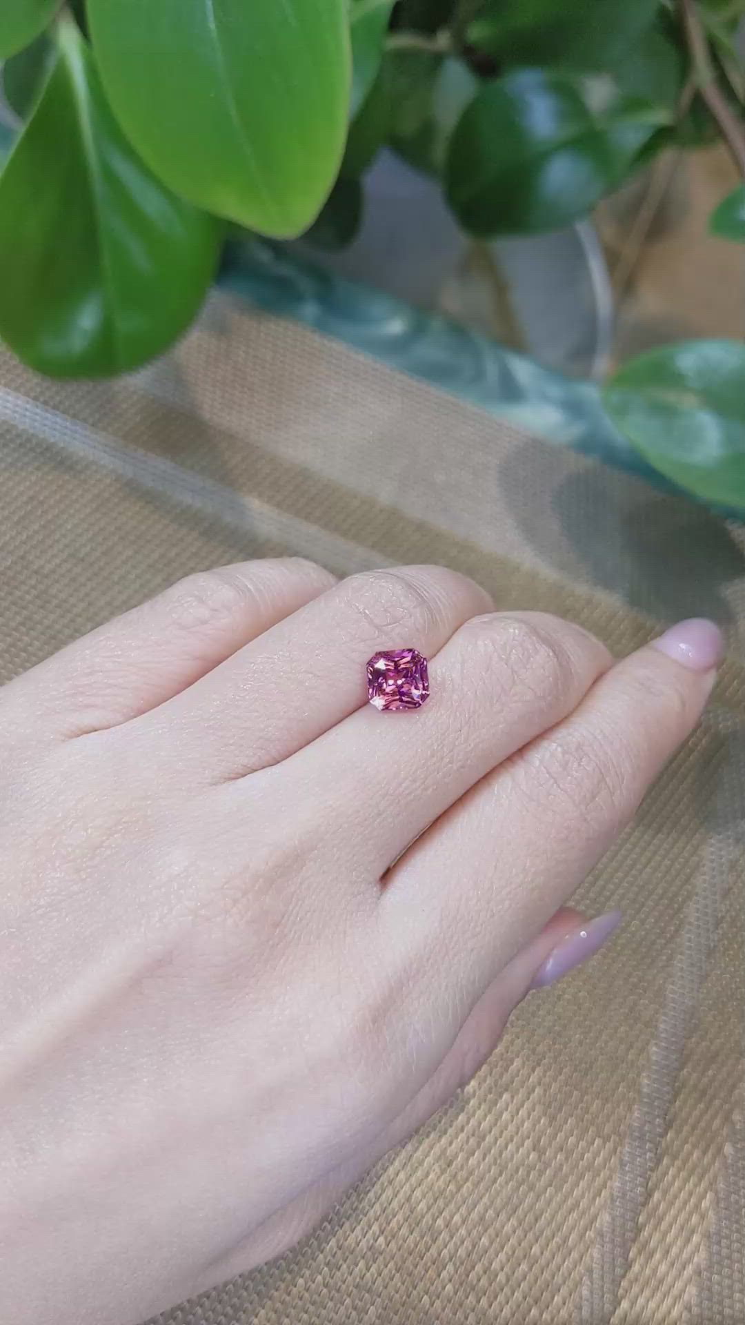 2.57 Ct. Reddish Pink Sapphire from Ceylon (Sri Lanka) Size Video