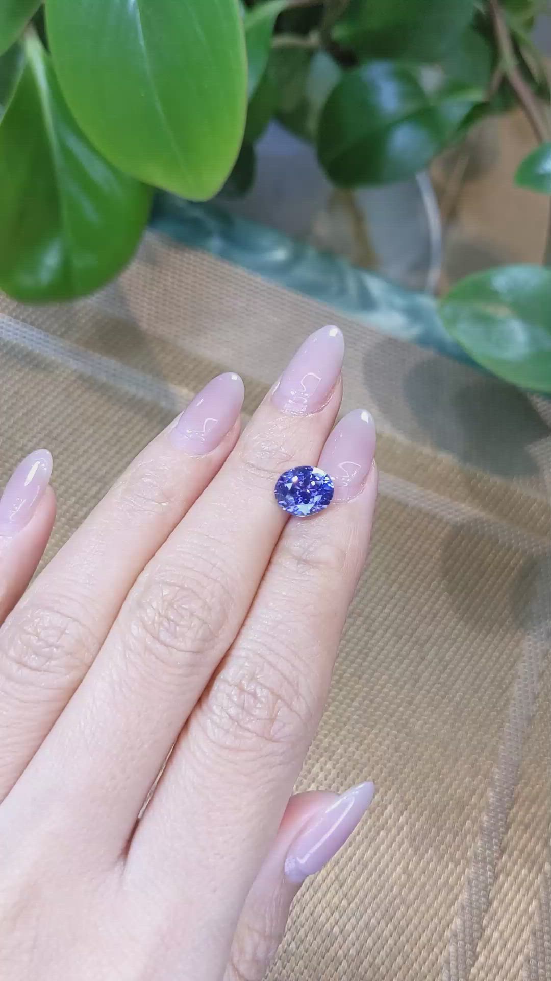 3.17 Ct. Bluish Purple Sapphire from Ceylon (Sri Lanka) Size Video