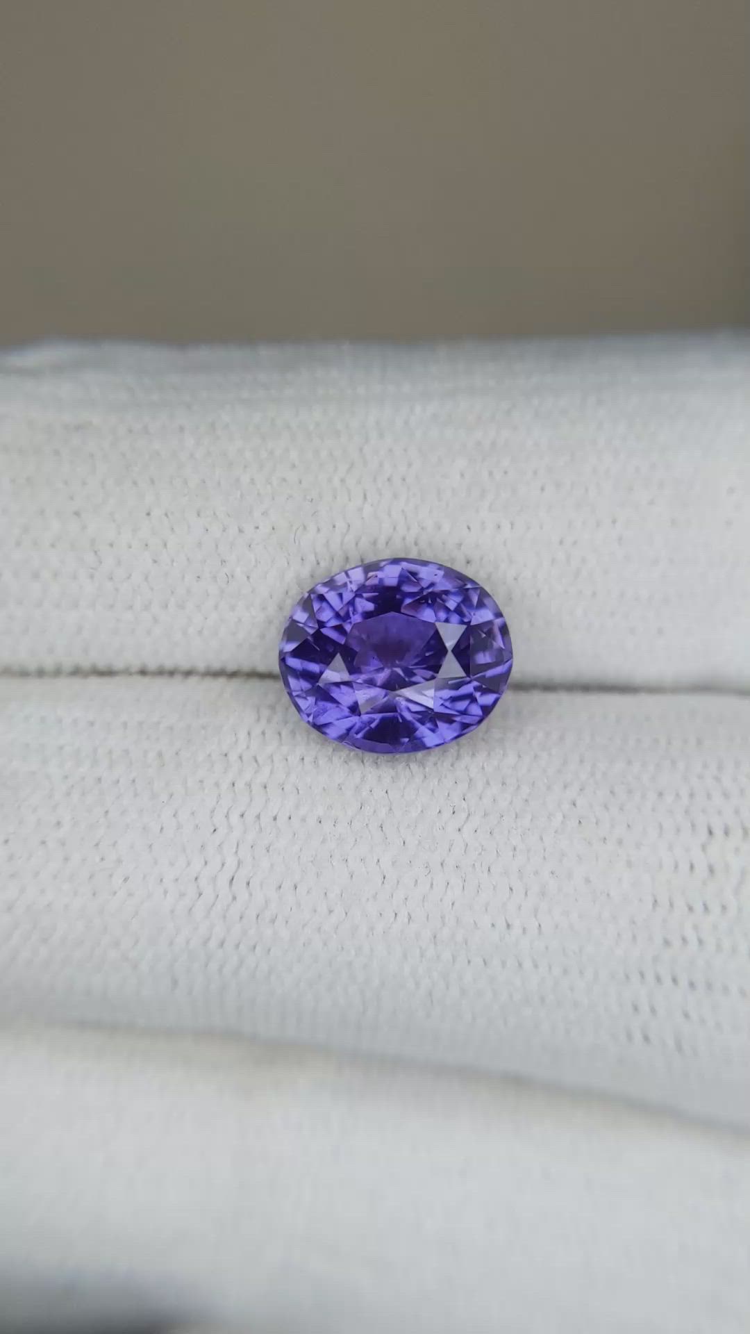 3.17 Ct. Bluish Purple Sapphire from Ceylon (Sri Lanka) Size Video