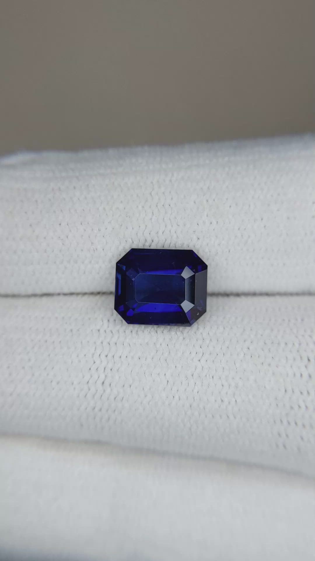 3.02 Ct. Blue Sapphire from Ceylon (Sri Lanka) Size Video