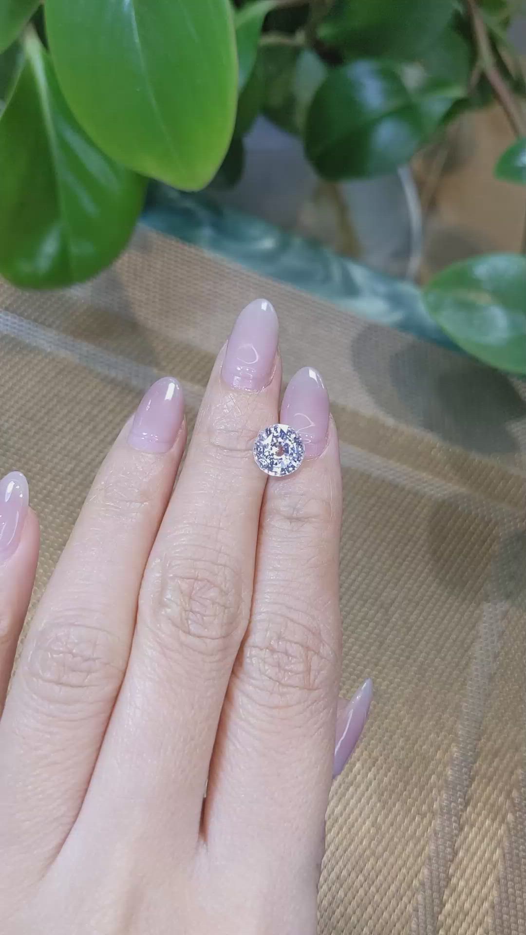 3.66 Ct. White Sapphire from Ceylon (Sri Lanka) Size Video