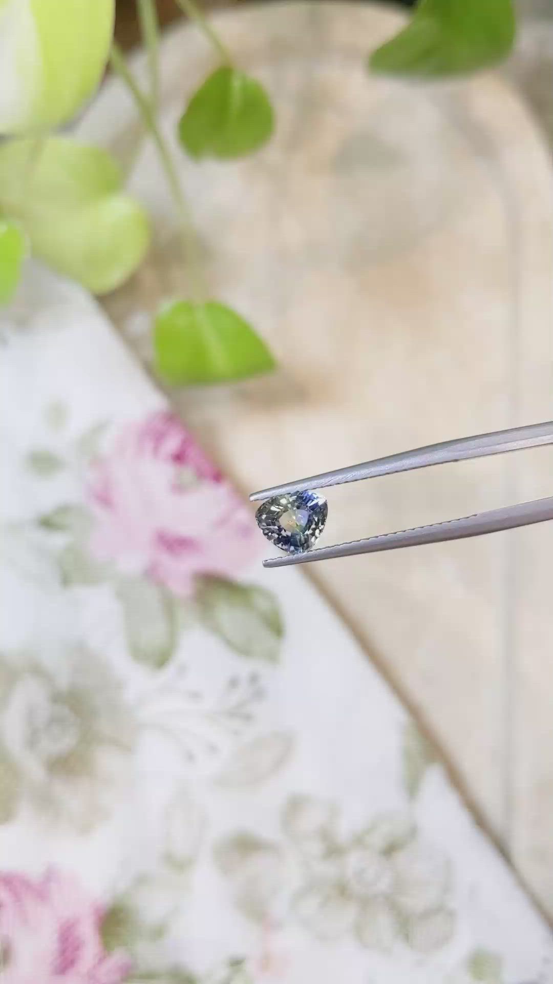 1.25 Ct. Bi Color / Parti Sapphire from Ceylon (Sri Lanka) Size Video