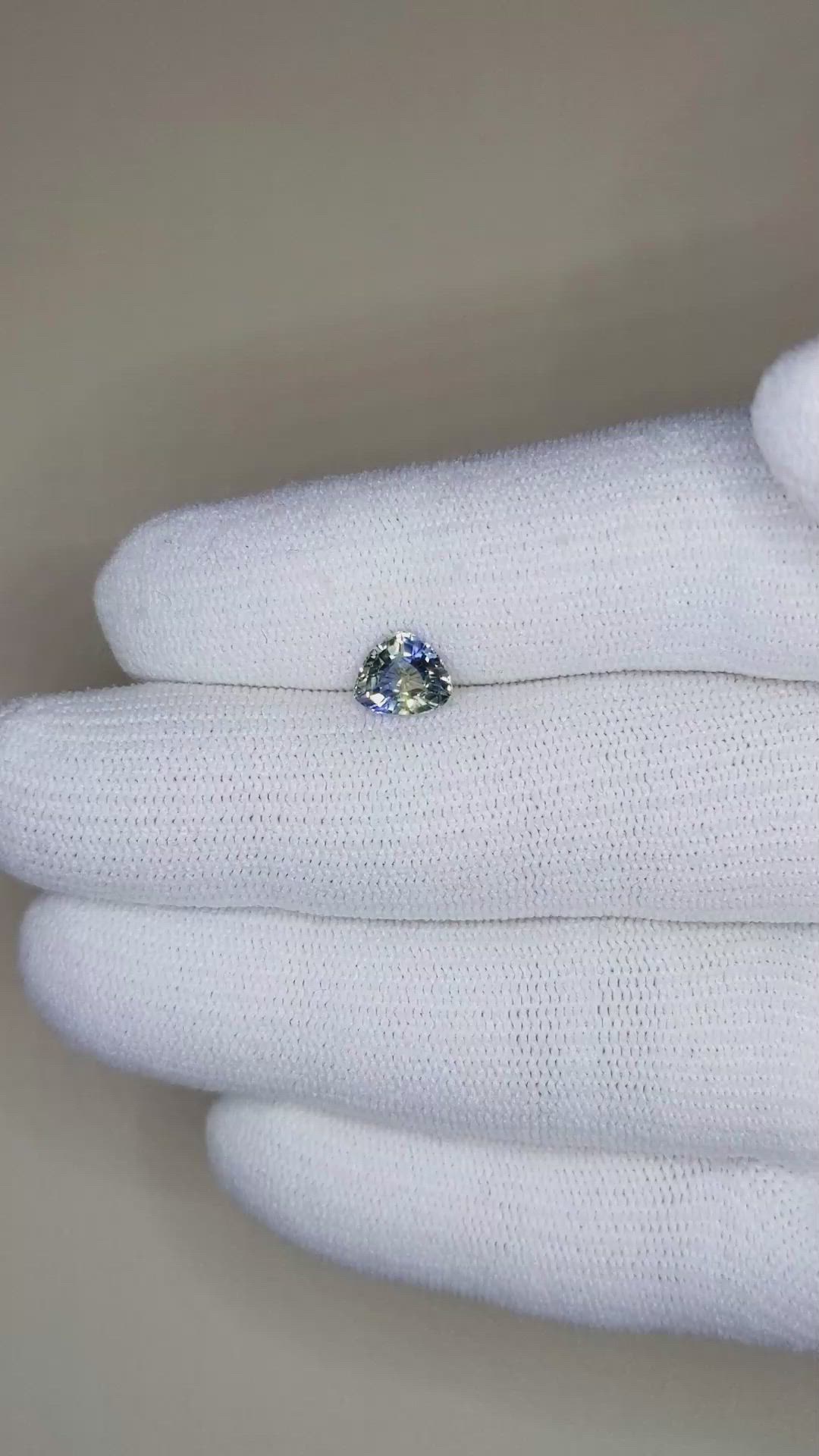 1.25 Ct. Bi Color / Parti Sapphire from Ceylon (Sri Lanka) Size Video