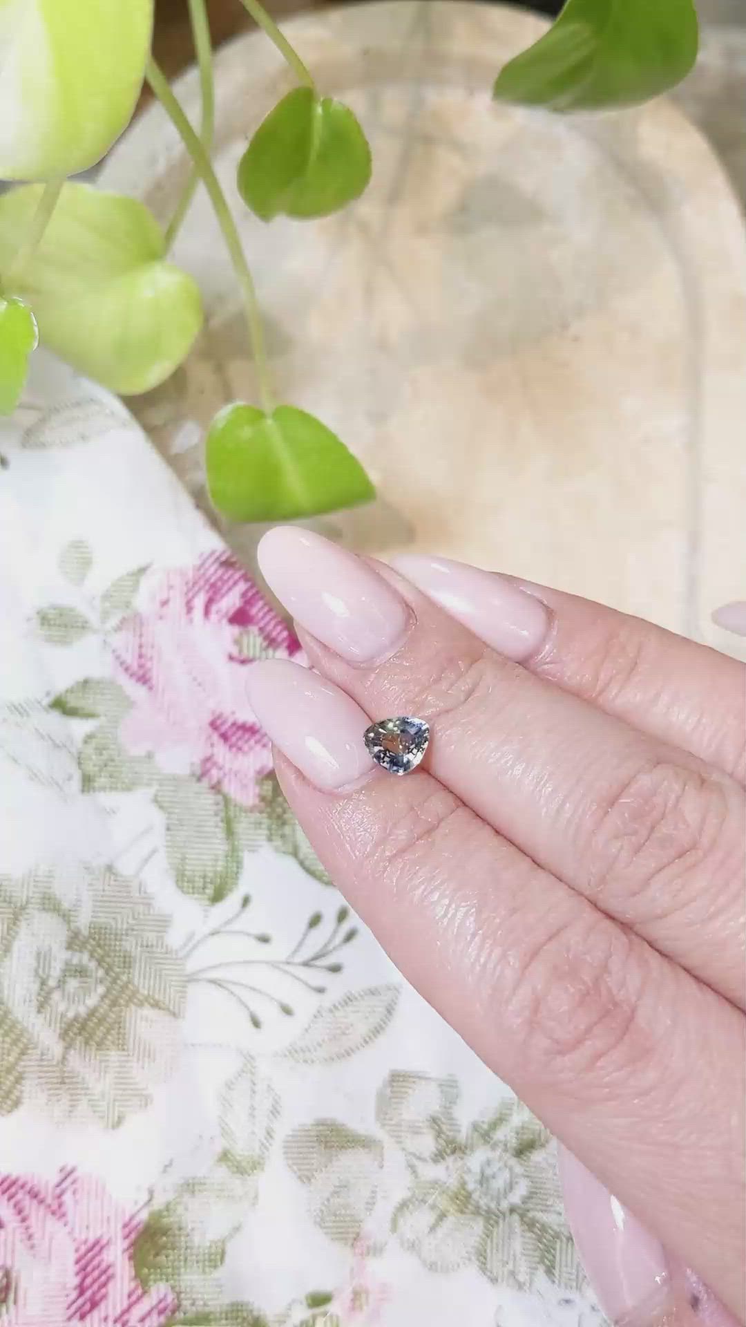 1.25 Ct. Bi Color / Parti Sapphire from Ceylon (Sri Lanka) Size Video