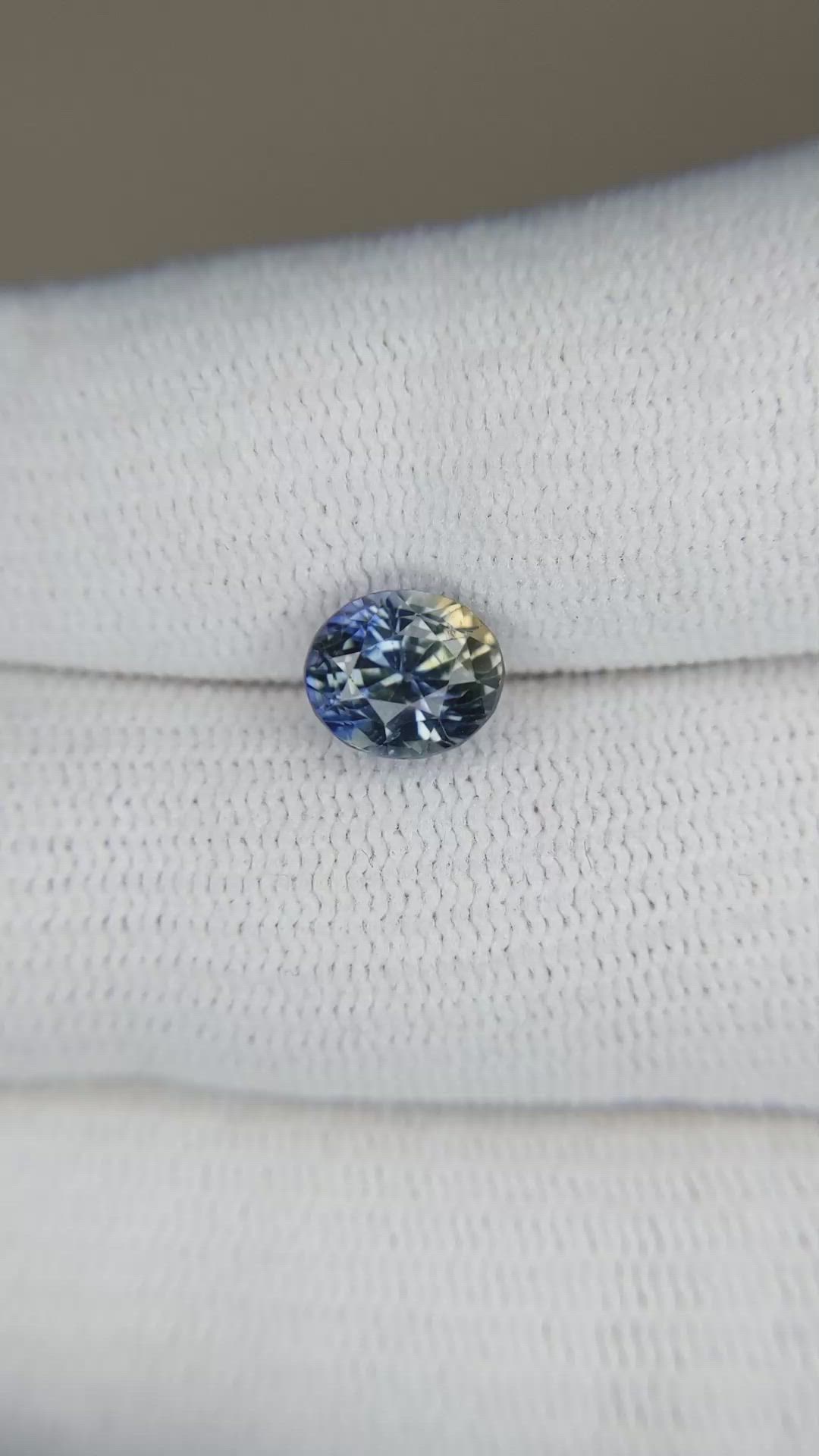 2.12 Ct. Bi Color Sapphire from Ceylon (Sri Lanka) Size Video